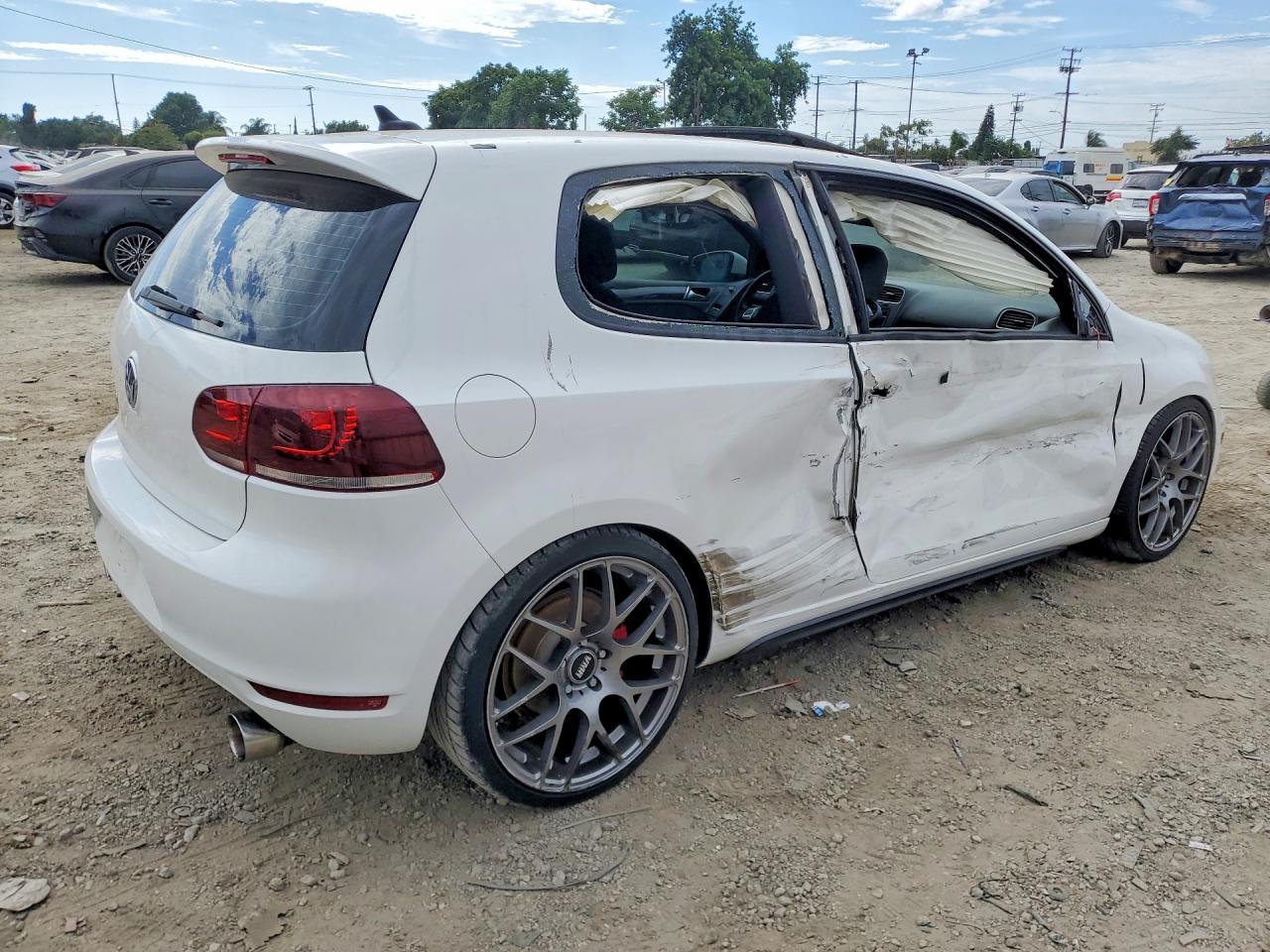 2012 Volkswagen Gti White vin: WVWFD7AJ9CW332583