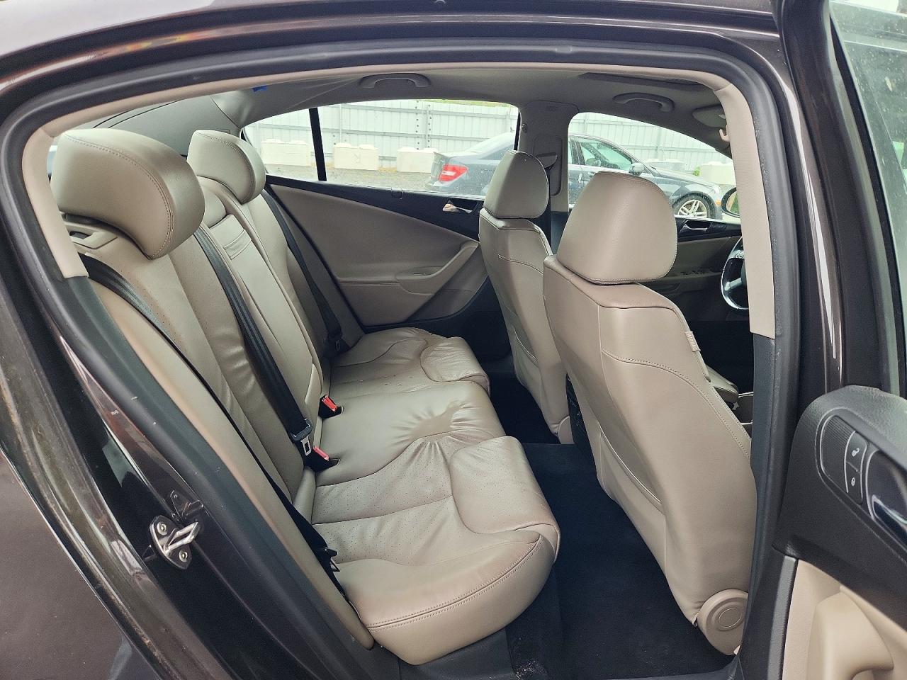 2007 Volkswagen Passat 3.6l 4motion Luxury Brown vin: WVWFU73C37E226706