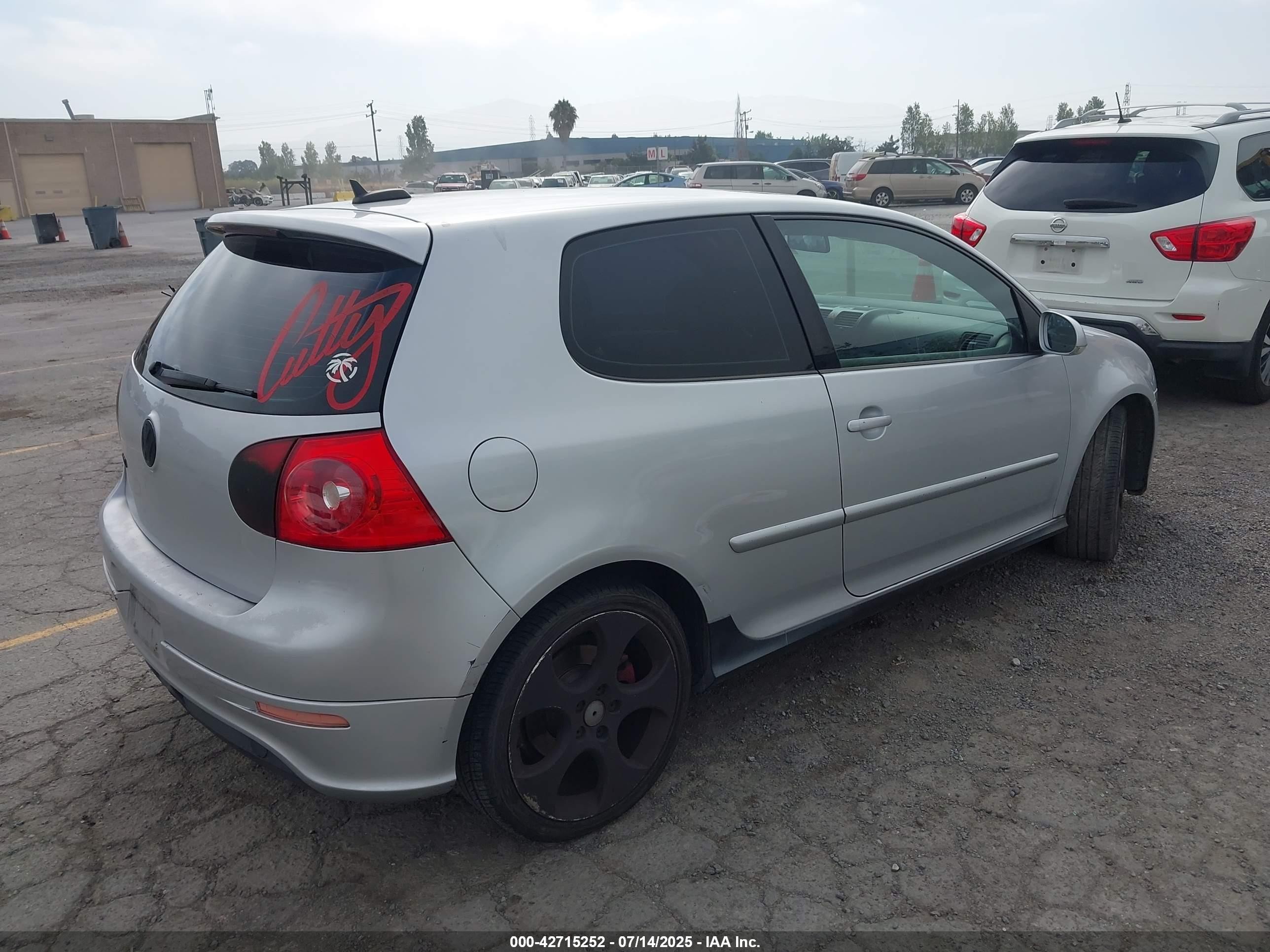 2006 Volkswagen Gti 2-door Серебряный vin: WVWFV71K06W195009