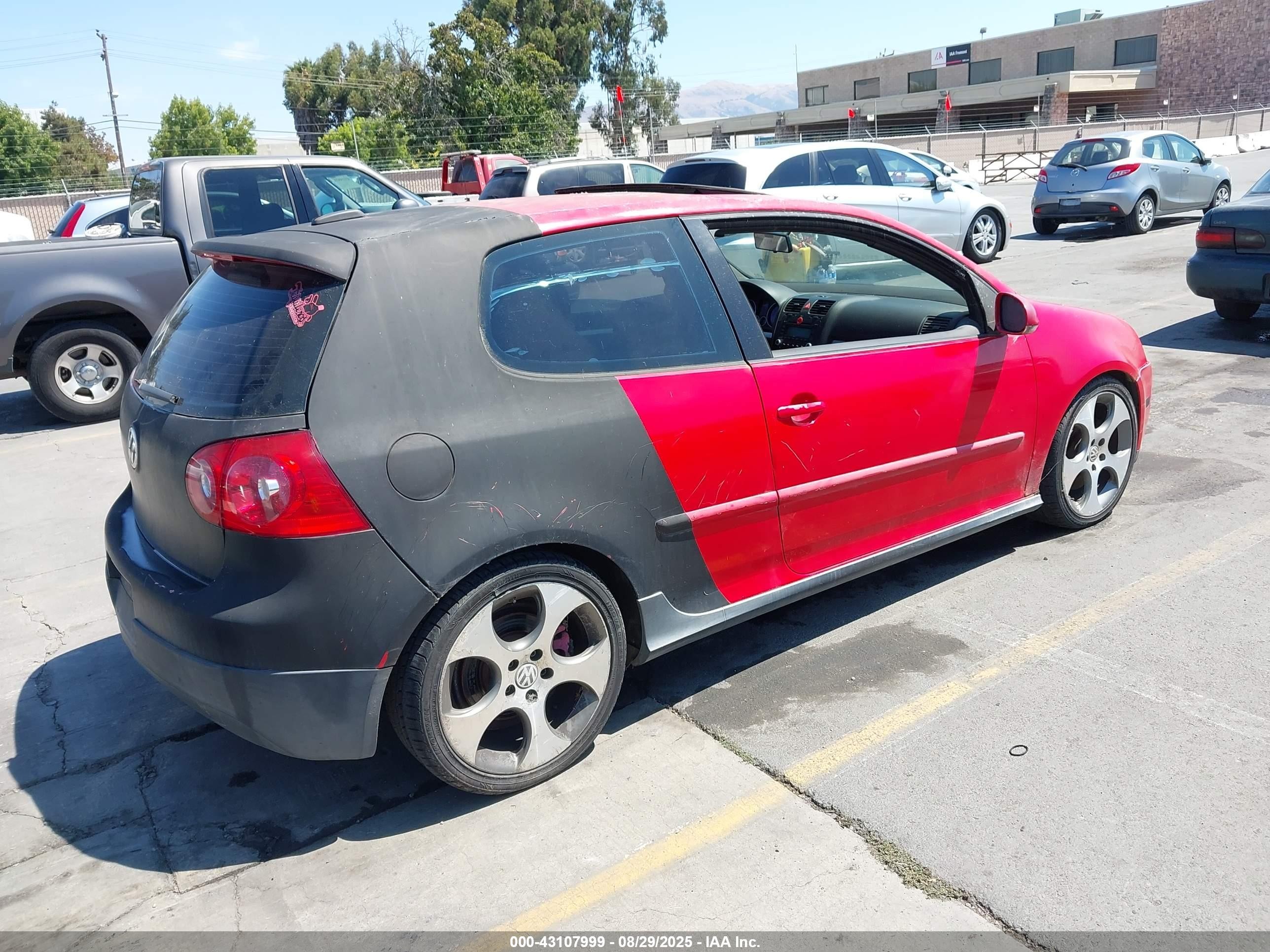 2006 Volkswagen Gti 2-door Красный vin: WVWFV71K26W075700