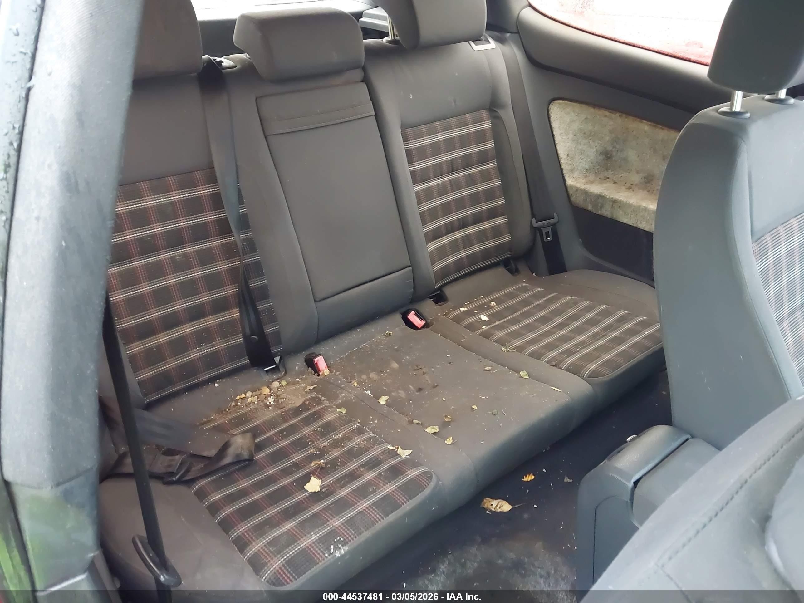 2006 Volkswagen Gti 2-door Красный vin: WVWFV71K66W087929