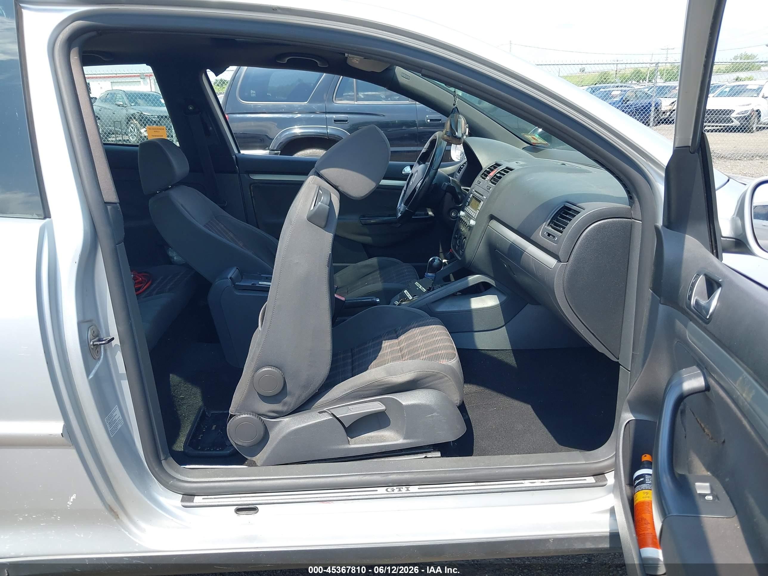 2008 Volkswagen Gti 2-door Silver vin: WVWFV71K78W253183
