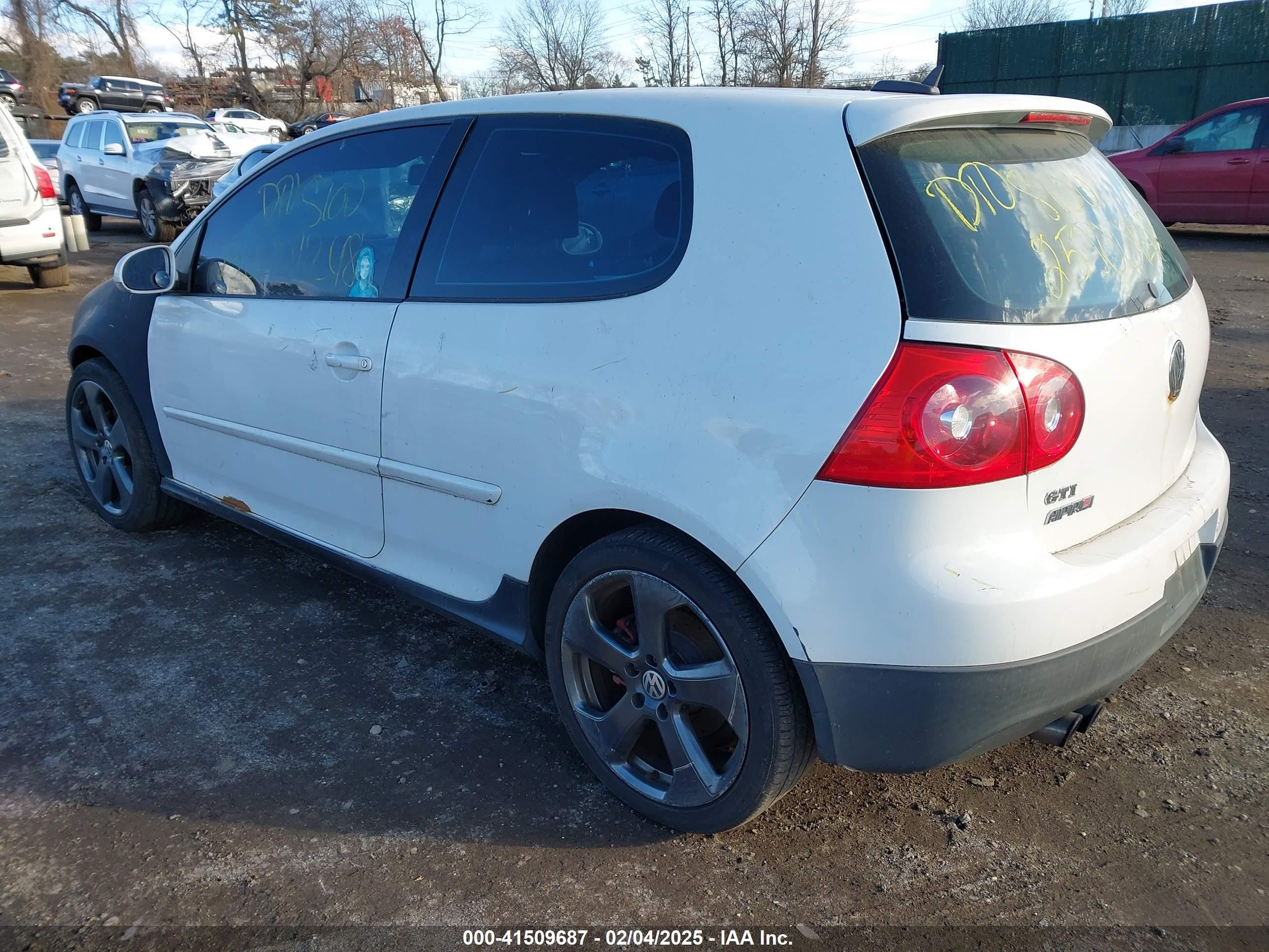 2006 Volkswagen Gti 2-door White vin: WVWFV71K86W104228