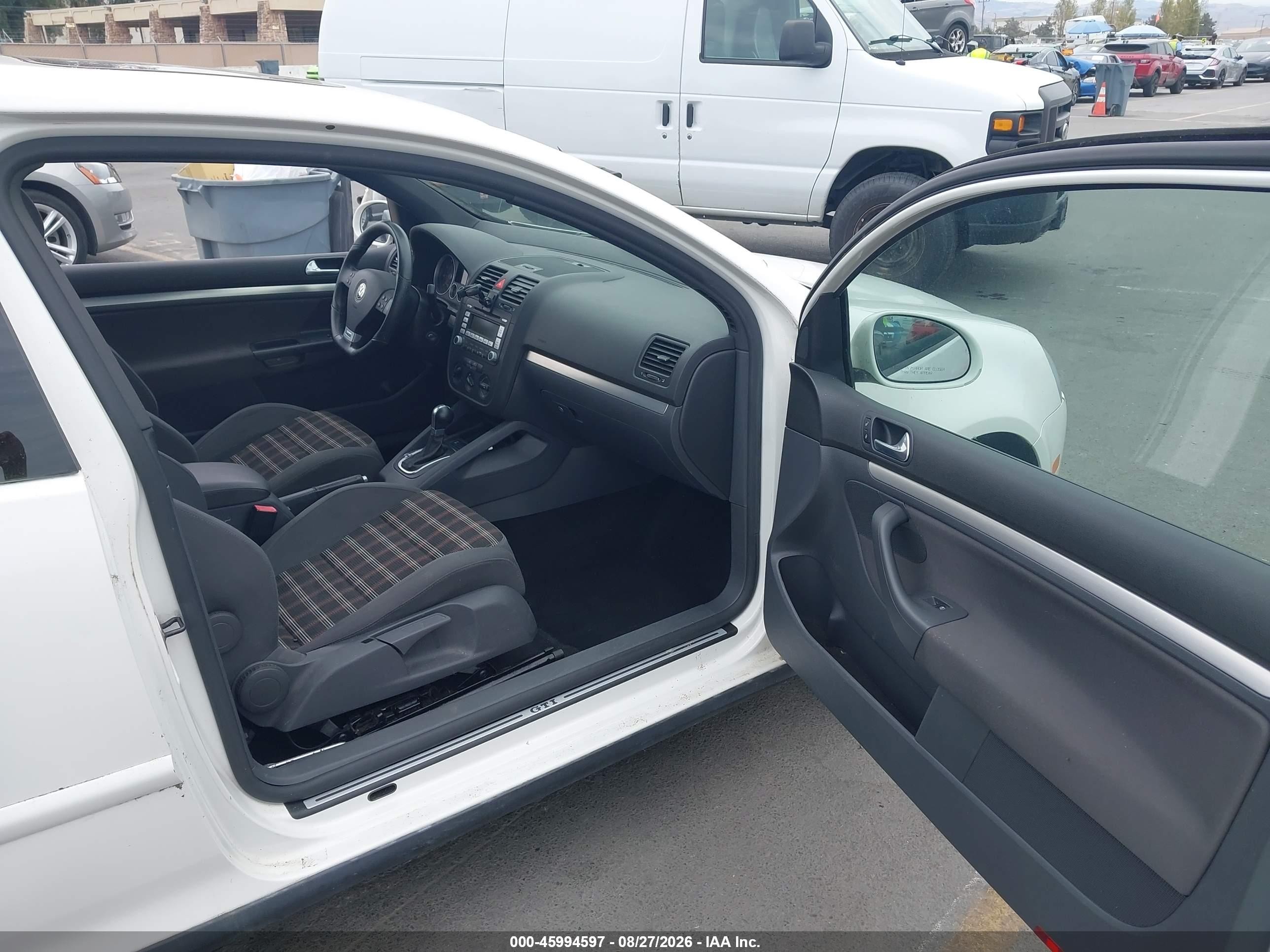 2008 Volkswagen Gti 2-door White vin: WVWFV71K98W179345