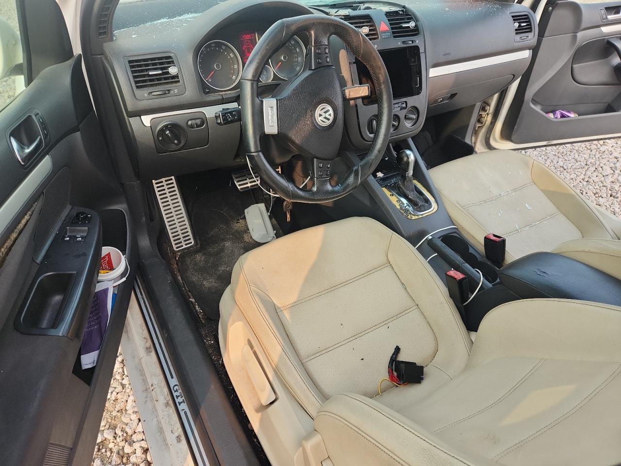 2009 Volkswagen Gti White vin: WVWFV71KX9W111590