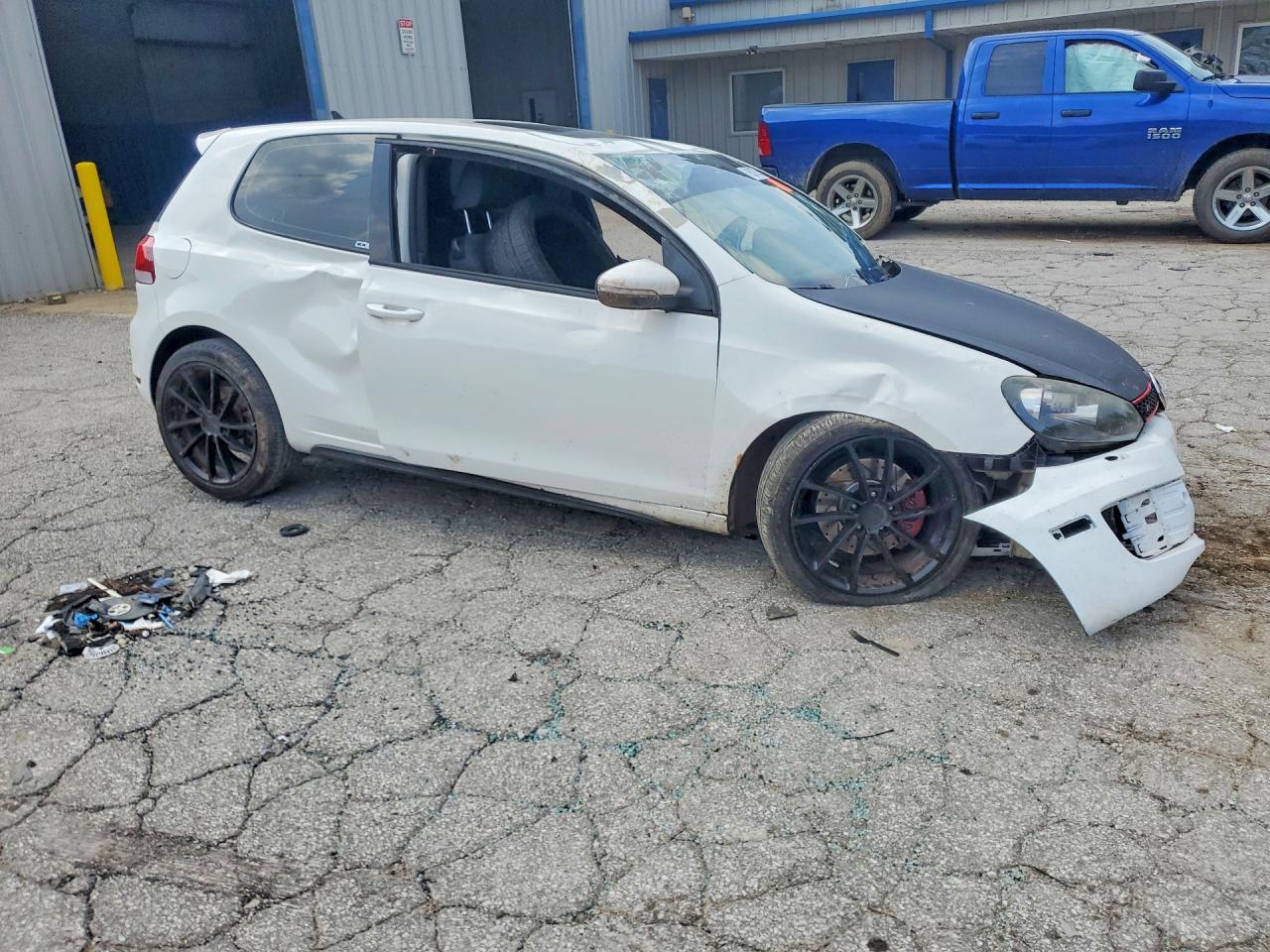 2011 Volkswagen Gti White vin: WVWFV7AJXBW214943