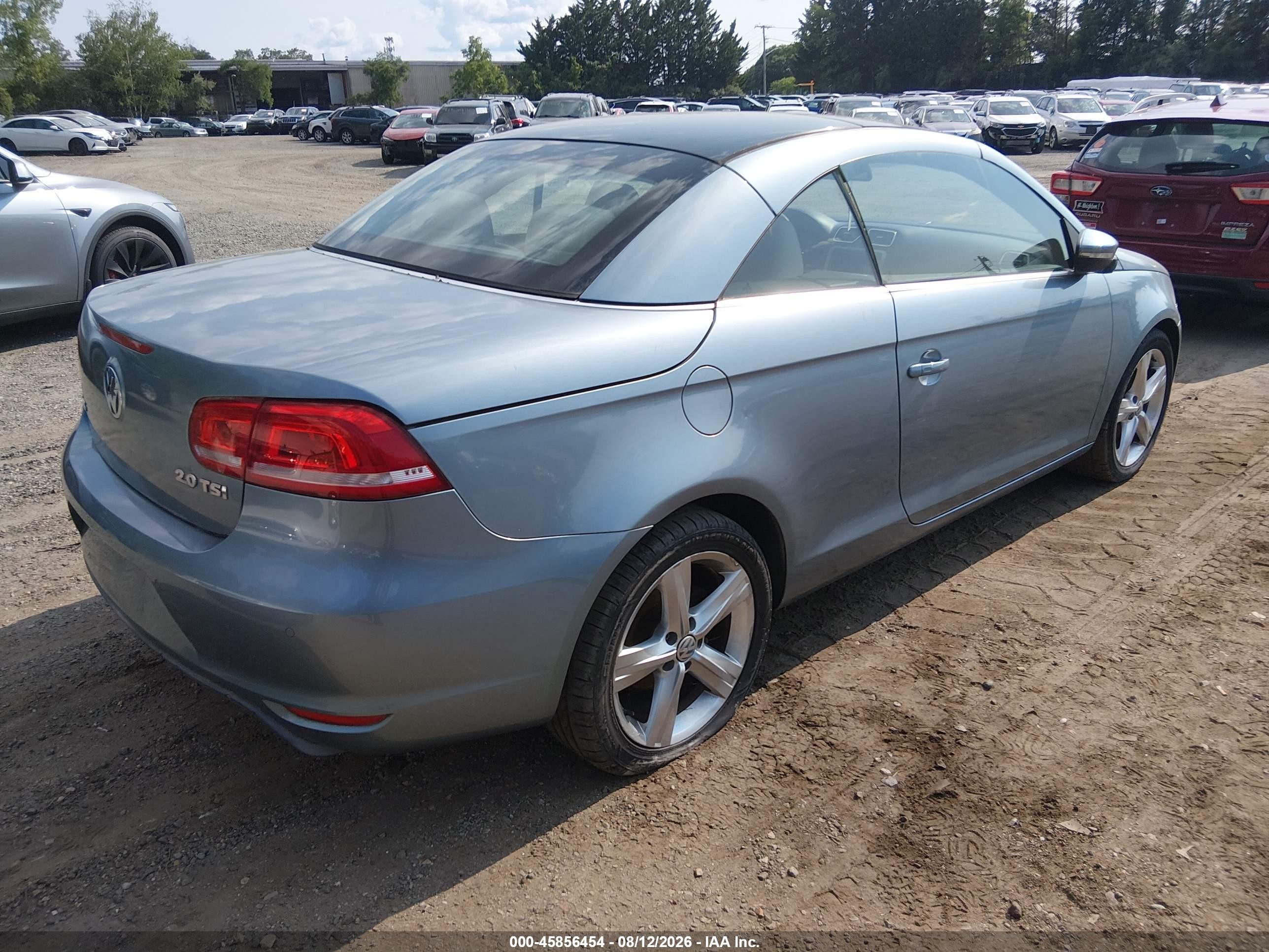 2012 Volkswagen Eos Lux Light Blue vin: WVWFW7AH0CV008242