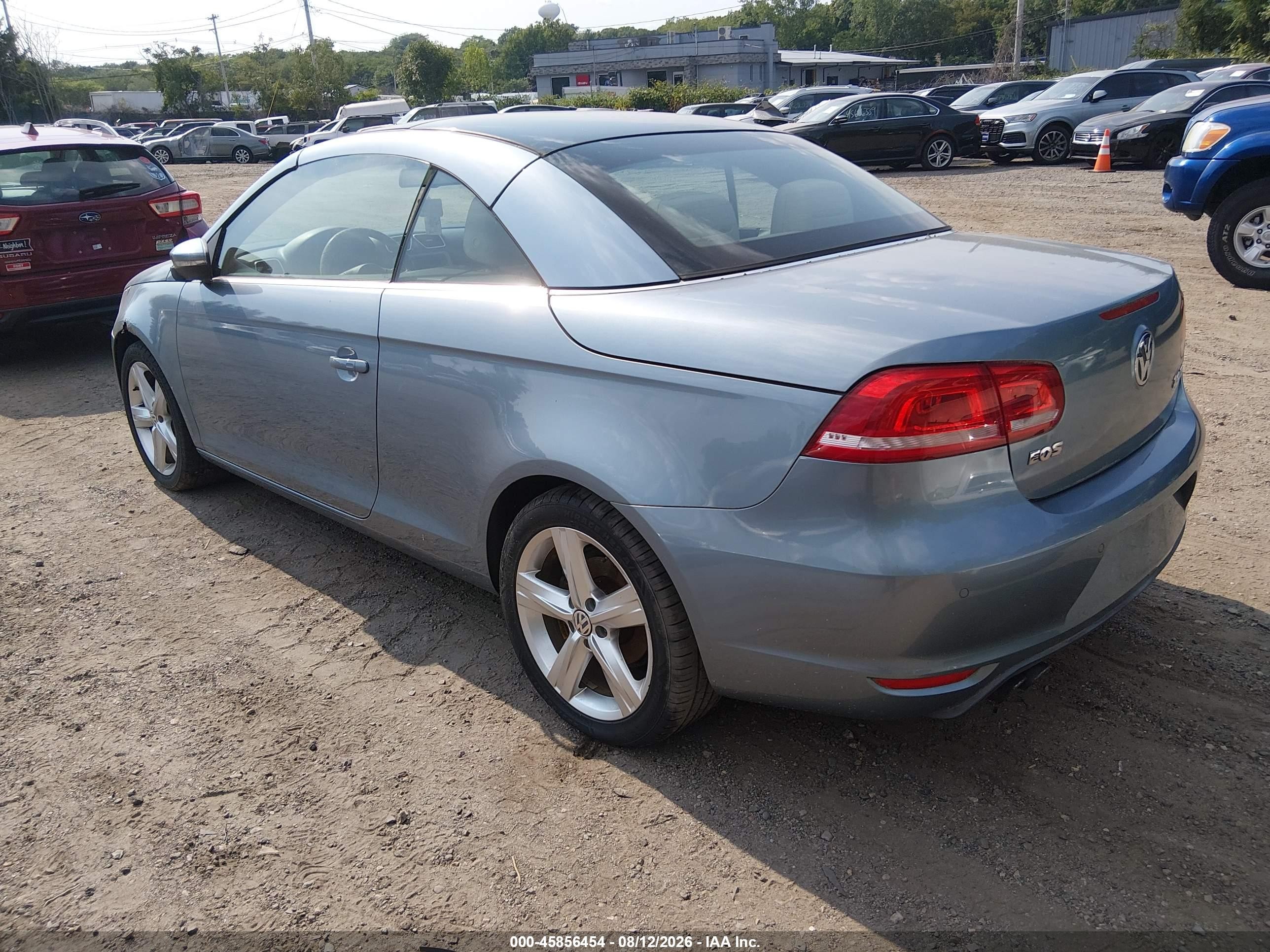 2012 Volkswagen Eos Lux Light Blue vin: WVWFW7AH0CV008242