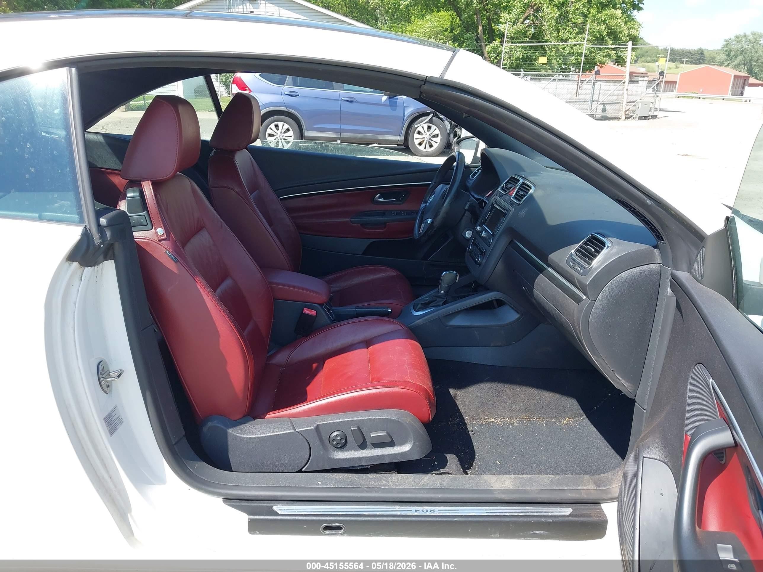 2012 Volkswagen Eos Lux White vin: WVWFW7AH1CV005155