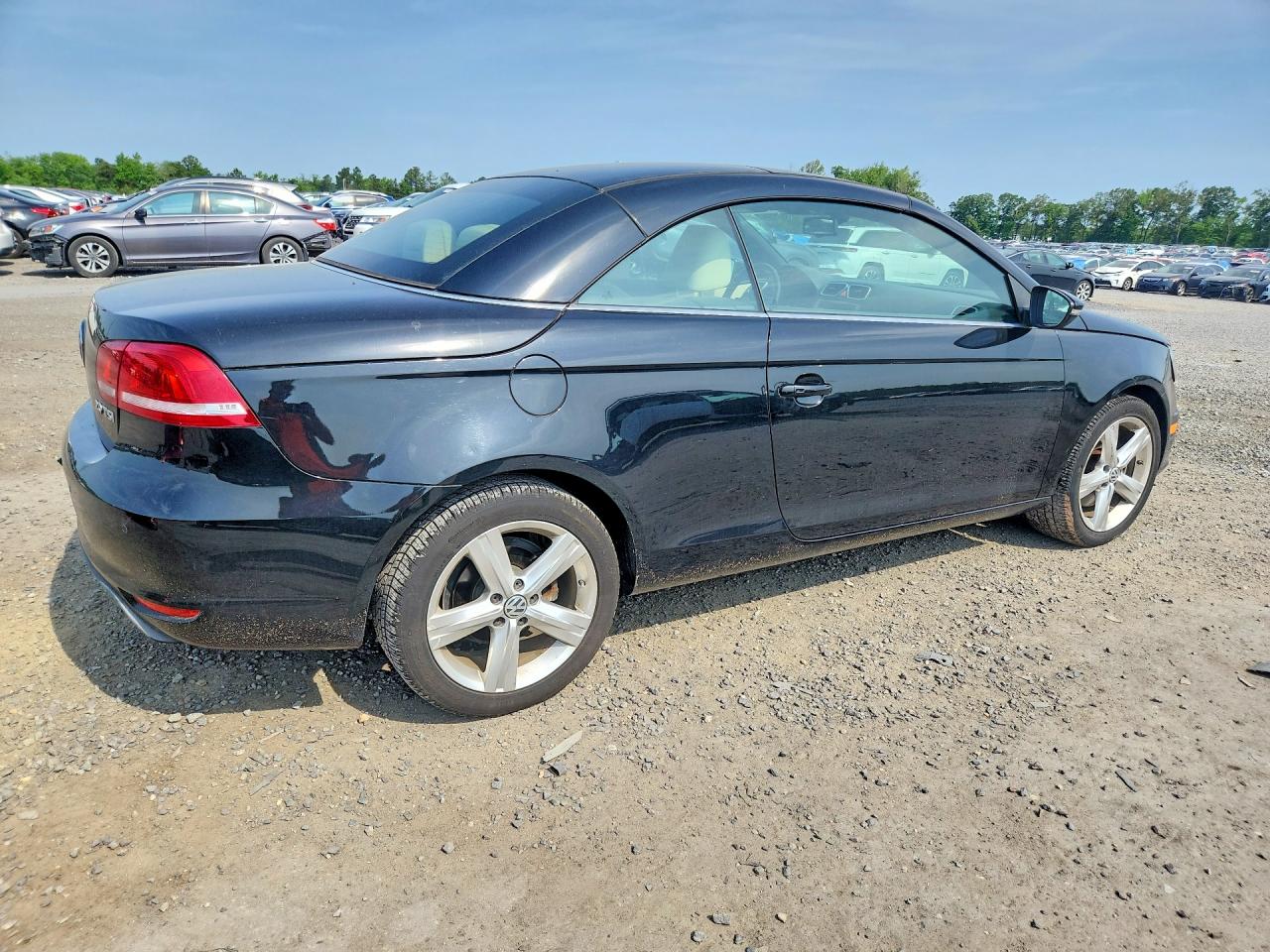 2012 Volkswagen Eos Lux Black vin: WVWFW7AH1CV021761