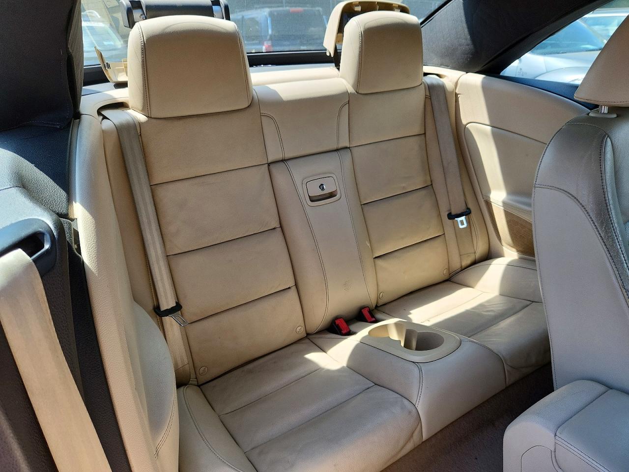 2012 Volkswagen Eos Lux Brown vin: WVWFW7AH2CV002457