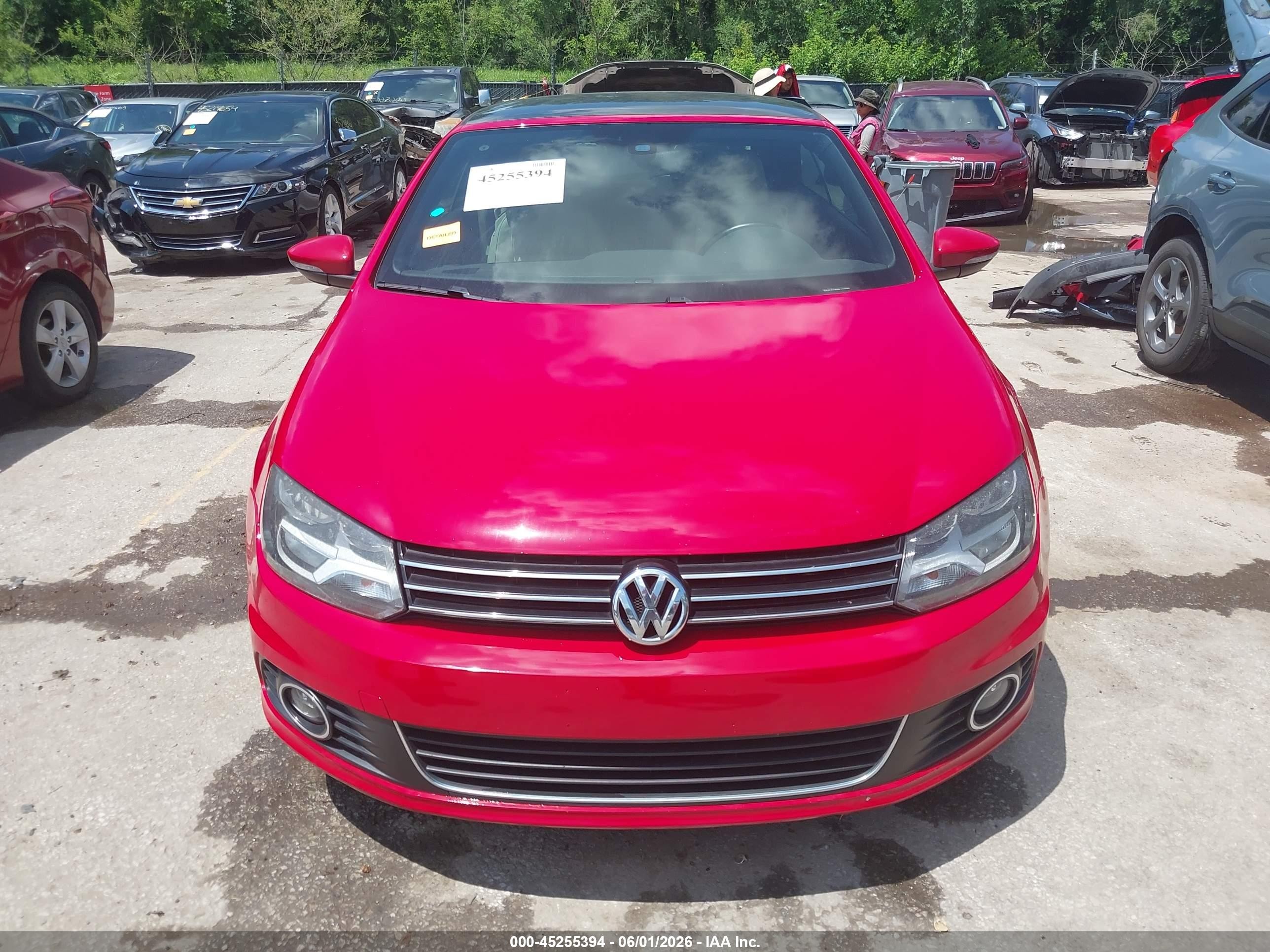 2012 Volkswagen Eos Lux Red vin: WVWFW7AH2CV003883