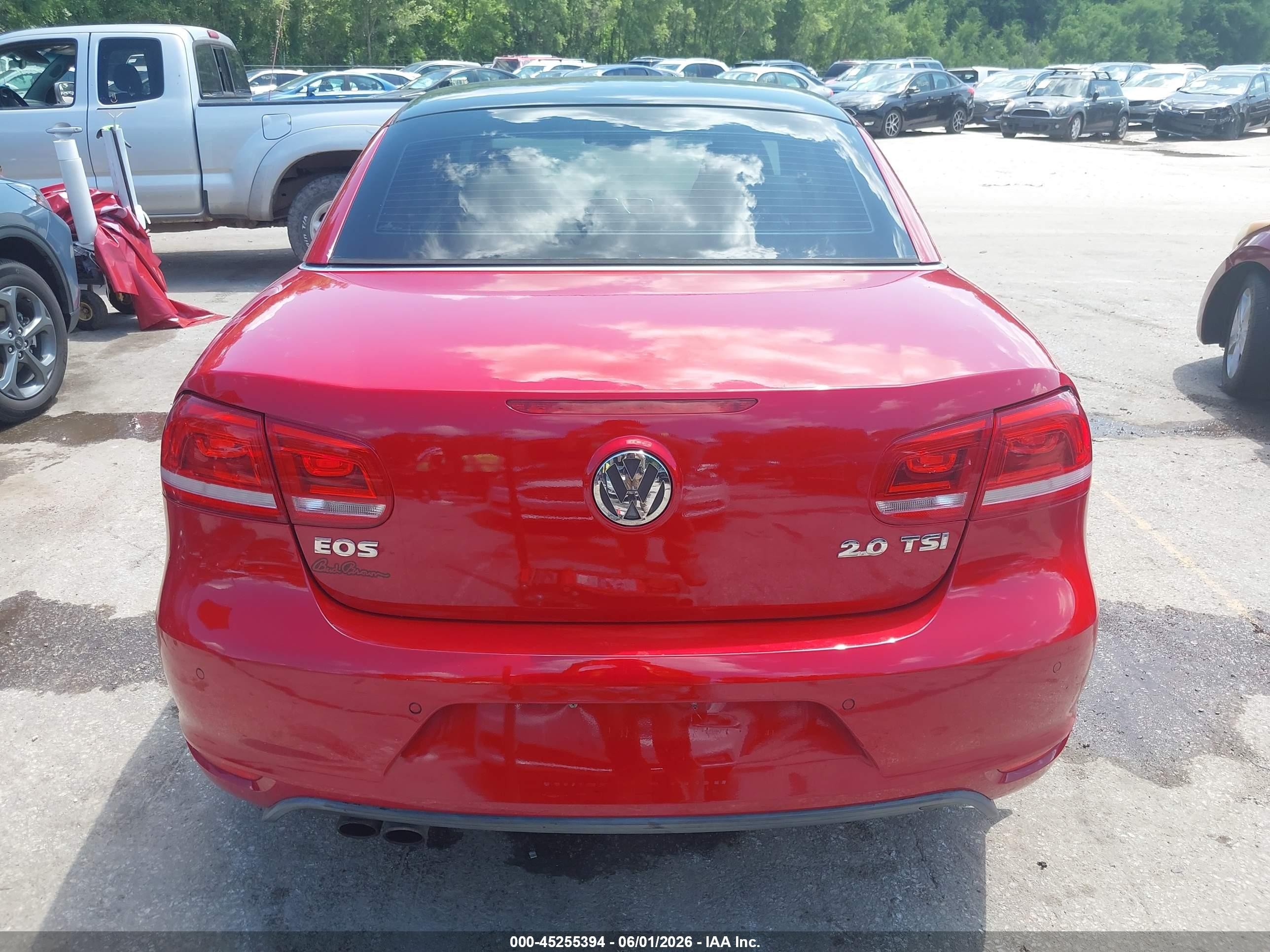 2012 Volkswagen Eos Lux Red vin: WVWFW7AH2CV003883