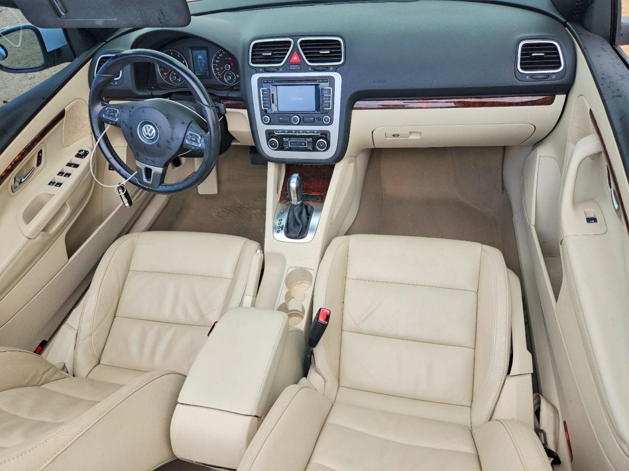 2012 Volkswagen Eos Lux White vin: WVWFW7AH8CV003354
