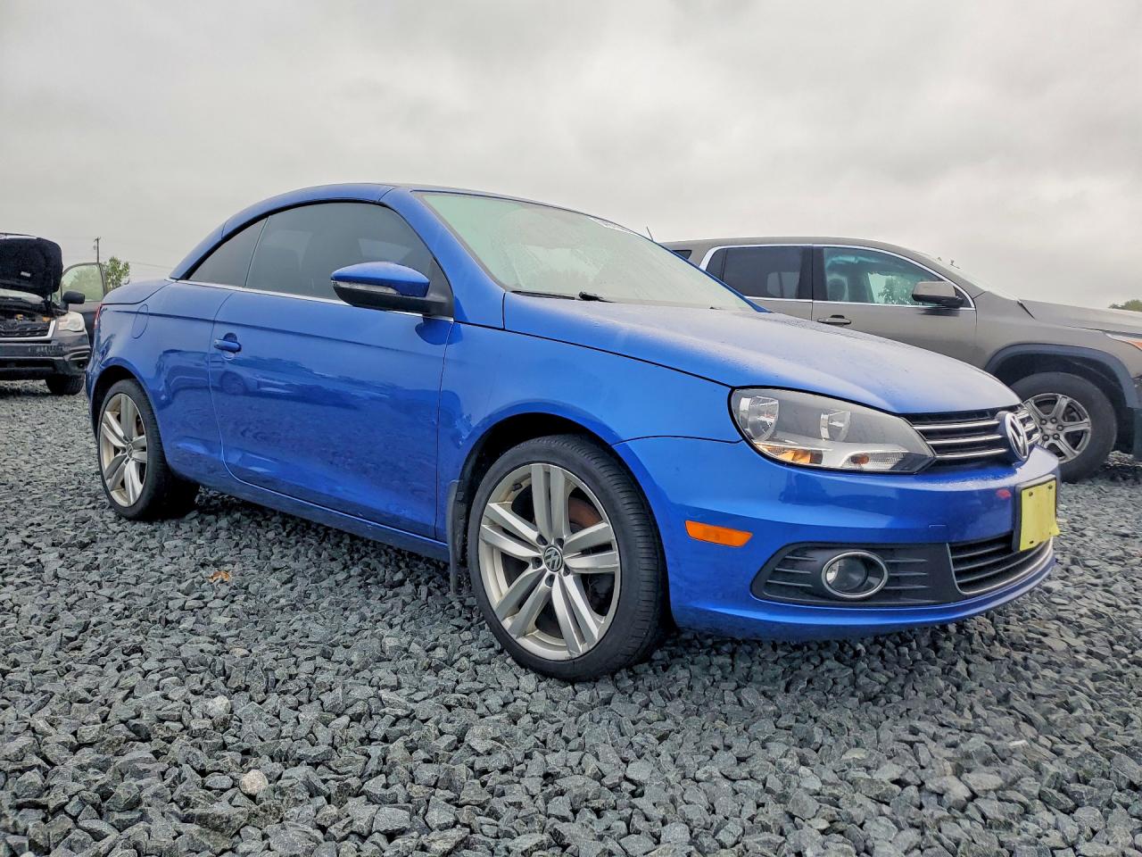 2012 Volkswagen Eos Lux Blue vin: WVWFW7AH9CV002696