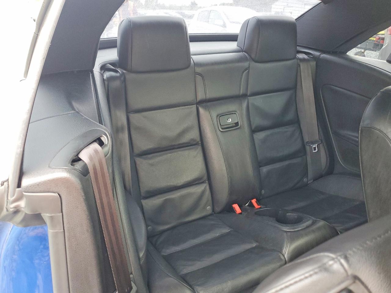 2012 Volkswagen Eos Lux Blue vin: WVWFW7AH9CV002696