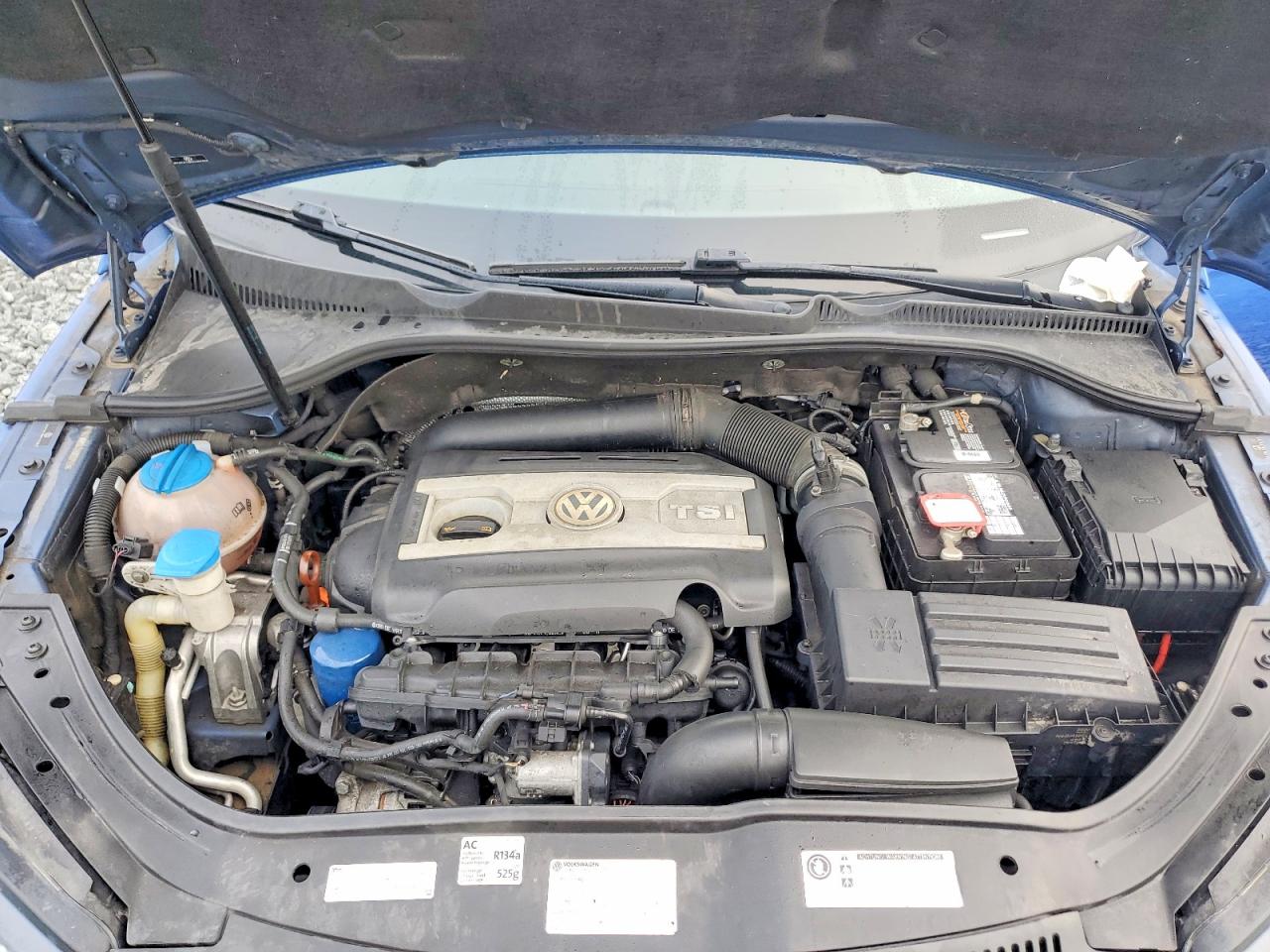 2012 Volkswagen Eos Lux Blue vin: WVWFW7AH9CV002696
