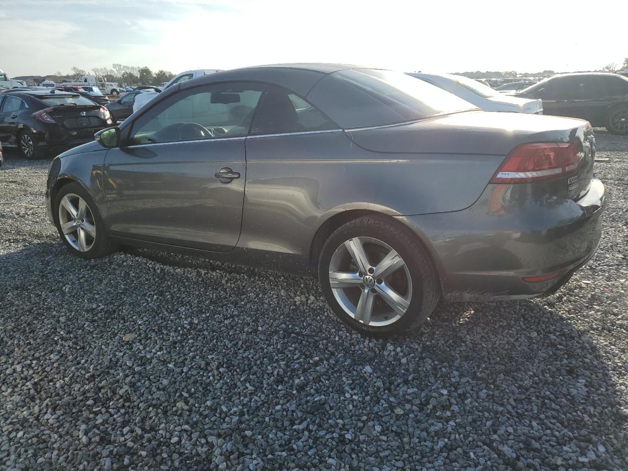 2012 Volkswagen Eos Lux Silver vin: WVWFW7AH9CV018185