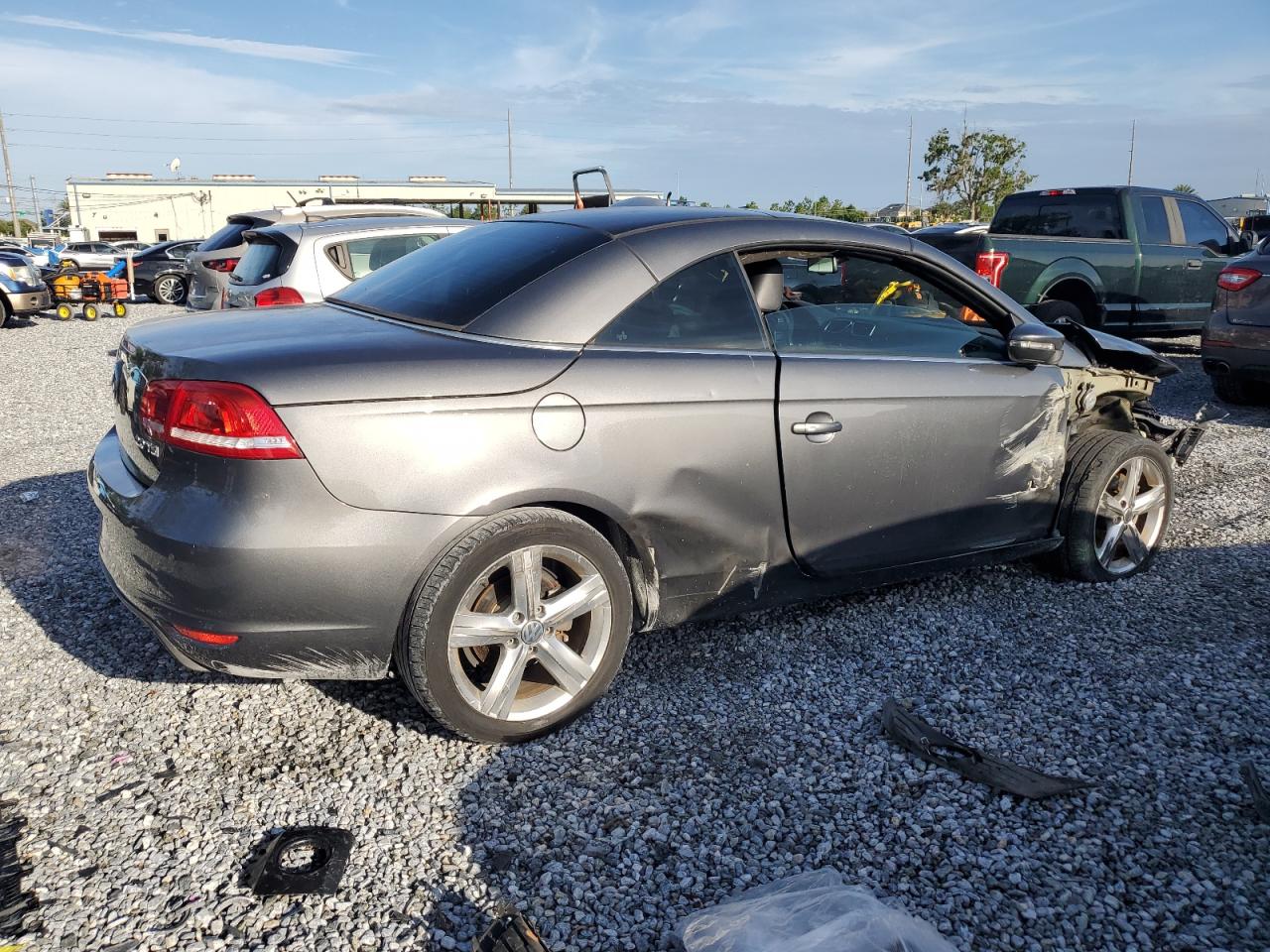 2012 Volkswagen Eos Lux Silver vin: WVWFW7AH9CV018185