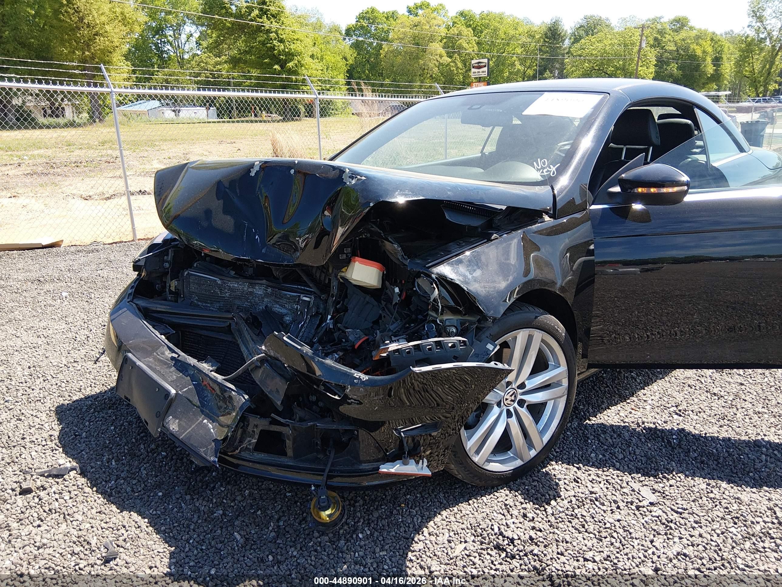2012 Volkswagen Eos Executive/lux Black vin: WVWFW7AHXCV013318