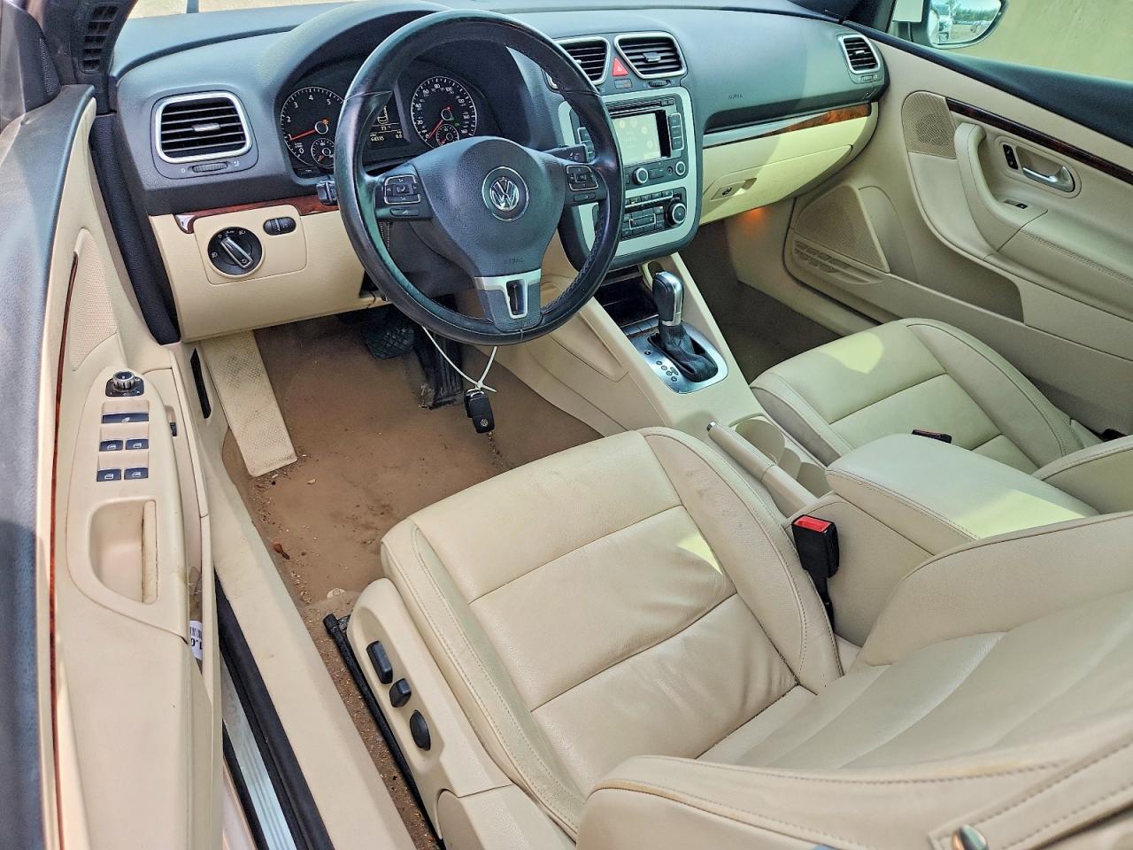 2012 Volkswagen Eos Lux White vin: WVWFW7AHXCV021855