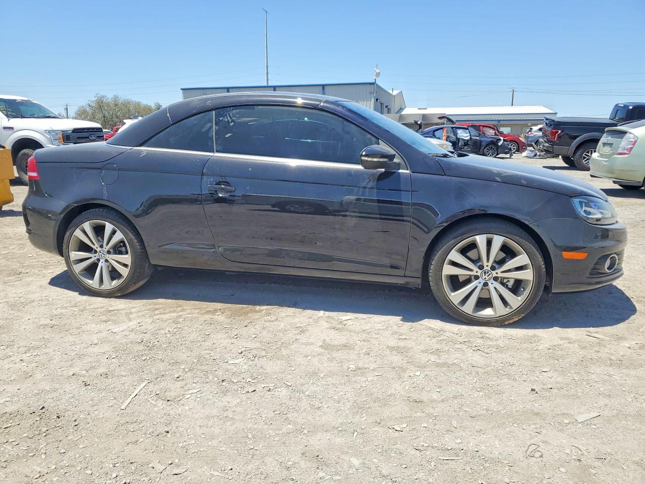 2013 Volkswagen Eos Lux Black vin: WVWFW8AH2DV000523