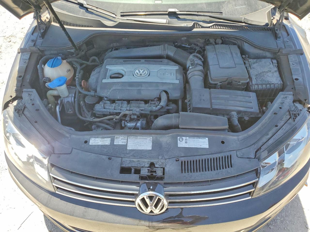 2013 Volkswagen Eos Lux Black vin: WVWFW8AH2DV000523
