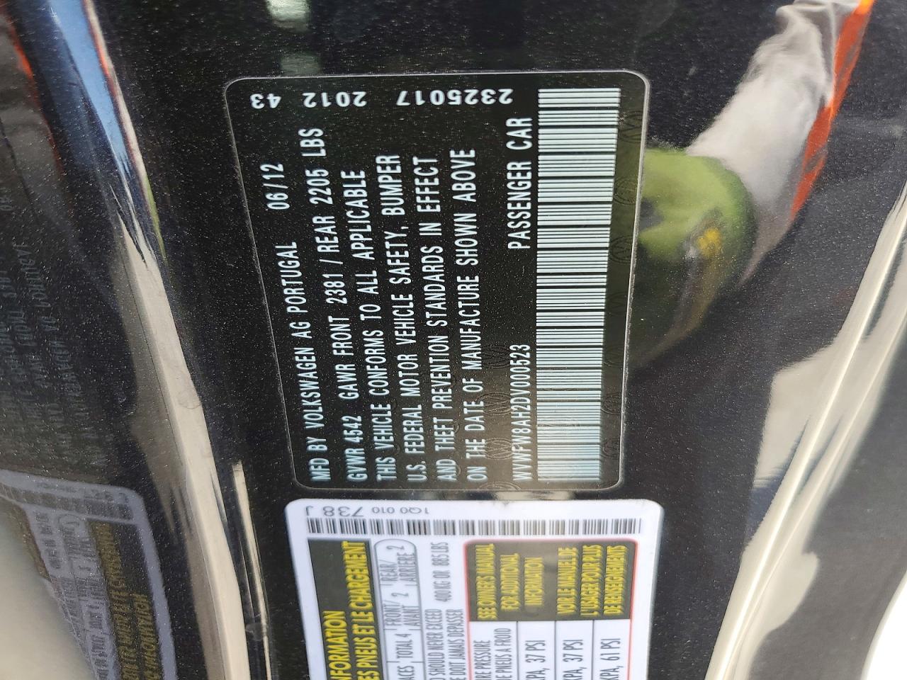 2013 Volkswagen Eos Lux Black vin: WVWFW8AH2DV000523
