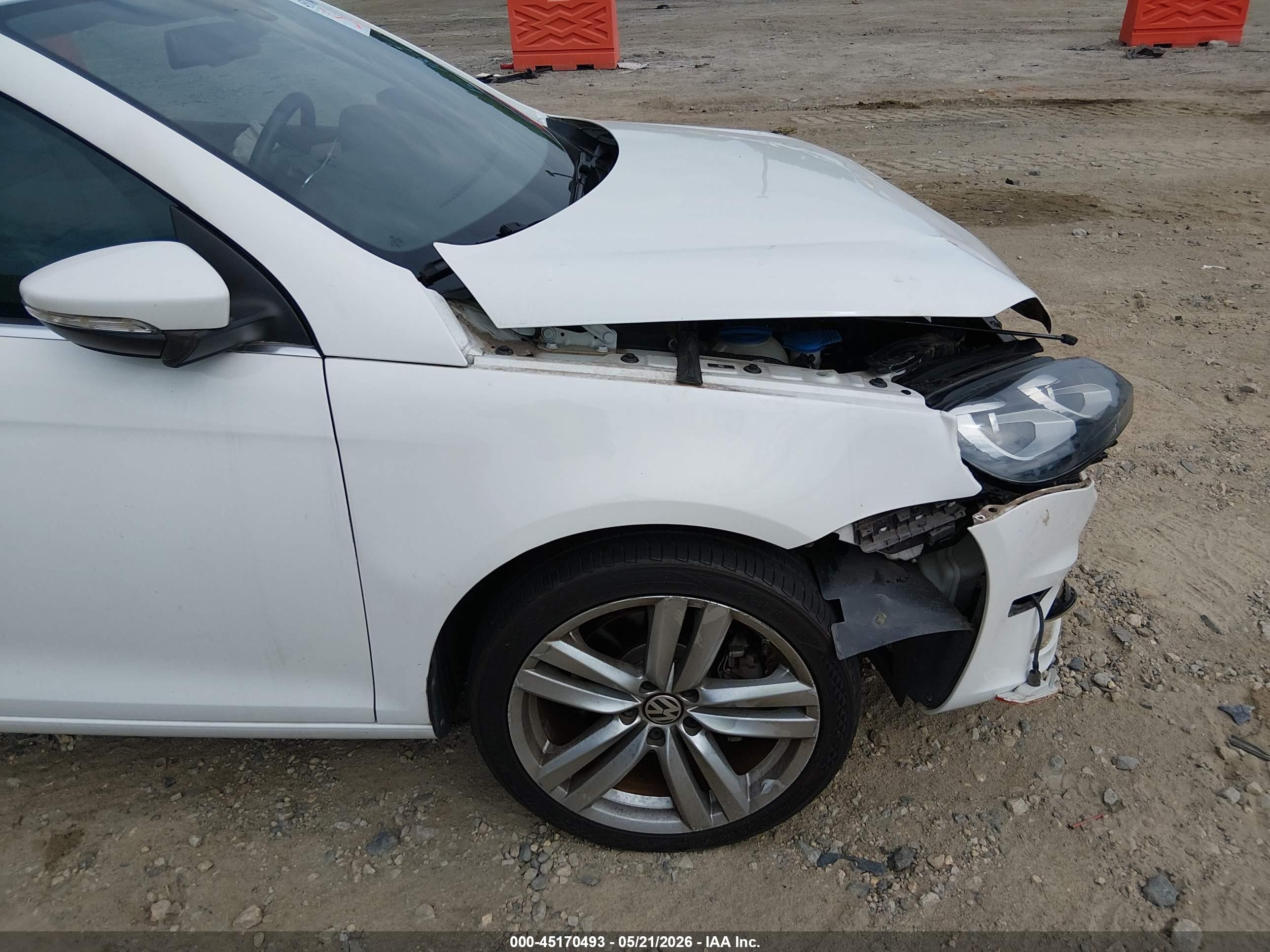 2013 Volkswagen Eos Executive Белый vin: WVWFW8AH2DV004023