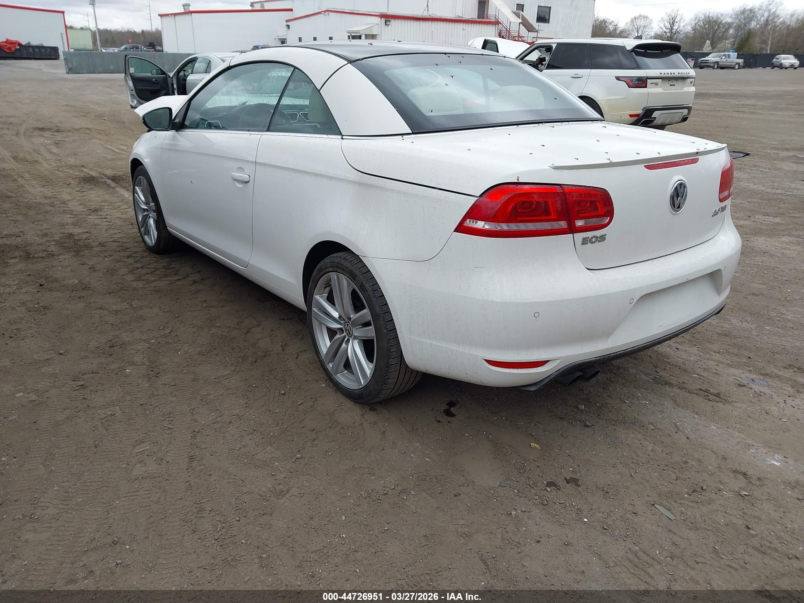 2014 Volkswagen Eos Executive White vin: WVWFW8AH2EV006260