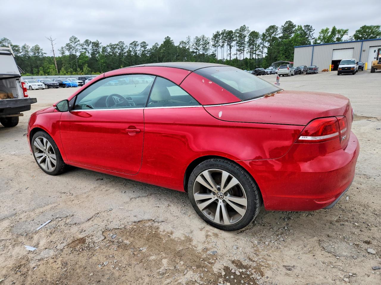 2013 Volkswagen Eos Red vin: WVWFW8AH9DV002821