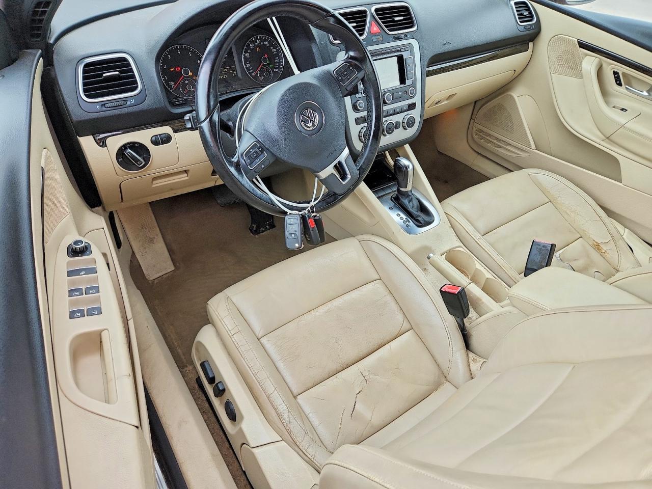 2013 Volkswagen Eos Red vin: WVWFW8AH9DV002821