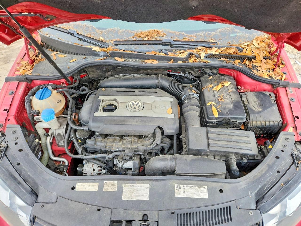 2013 Volkswagen Eos Red vin: WVWFW8AH9DV002821