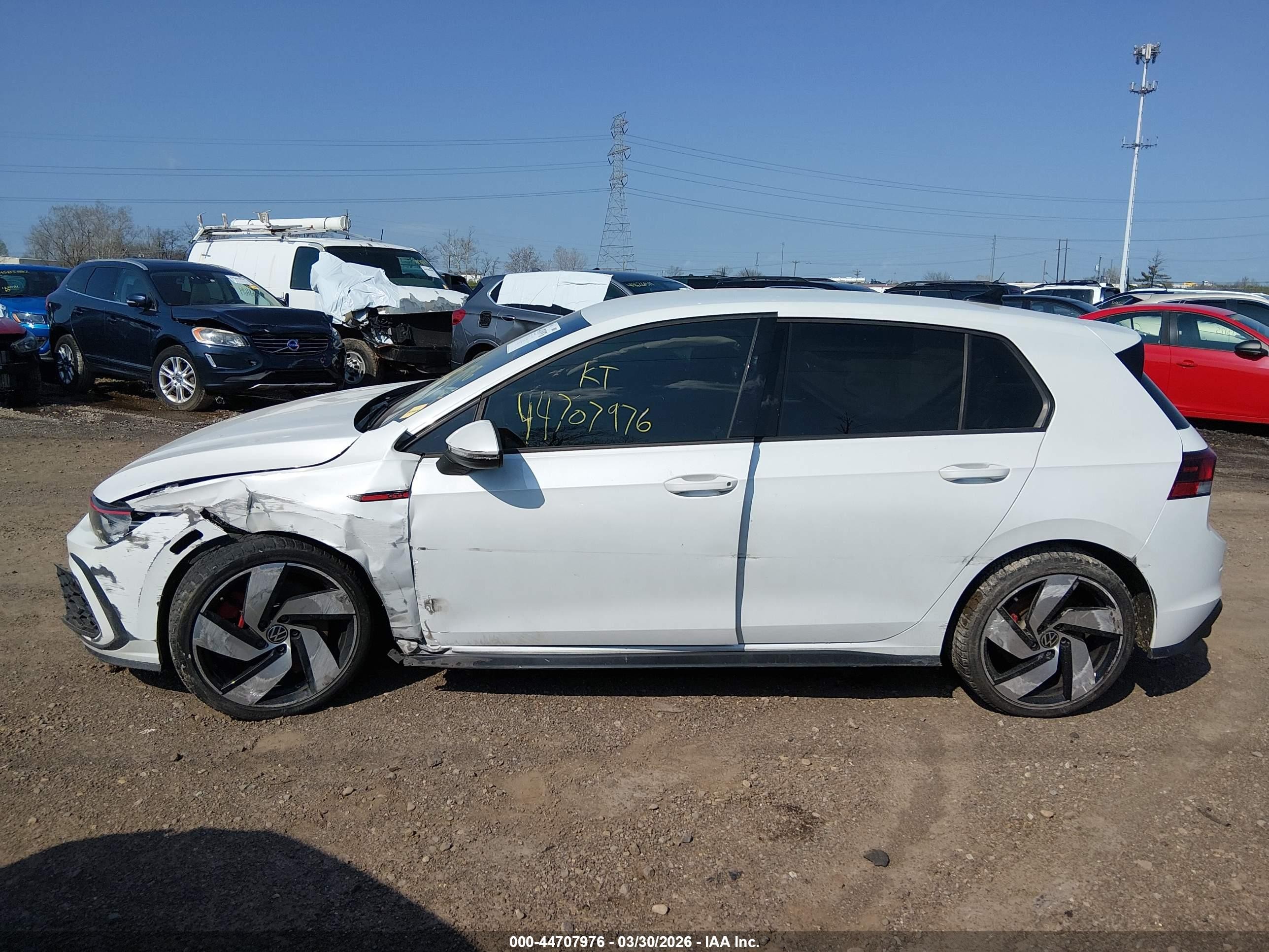 2022 Volkswagen Golf Gti 2.0t S White vin: WVWG87CDXNW155836