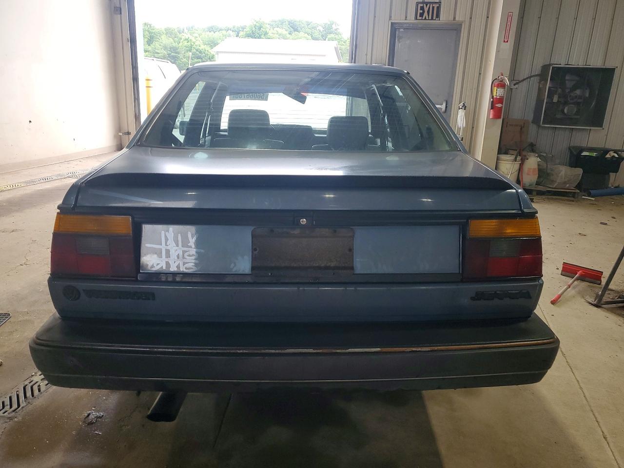 1985 Volkswagen Jetta Deluxe Синий vin: WVWGA0161FW437512