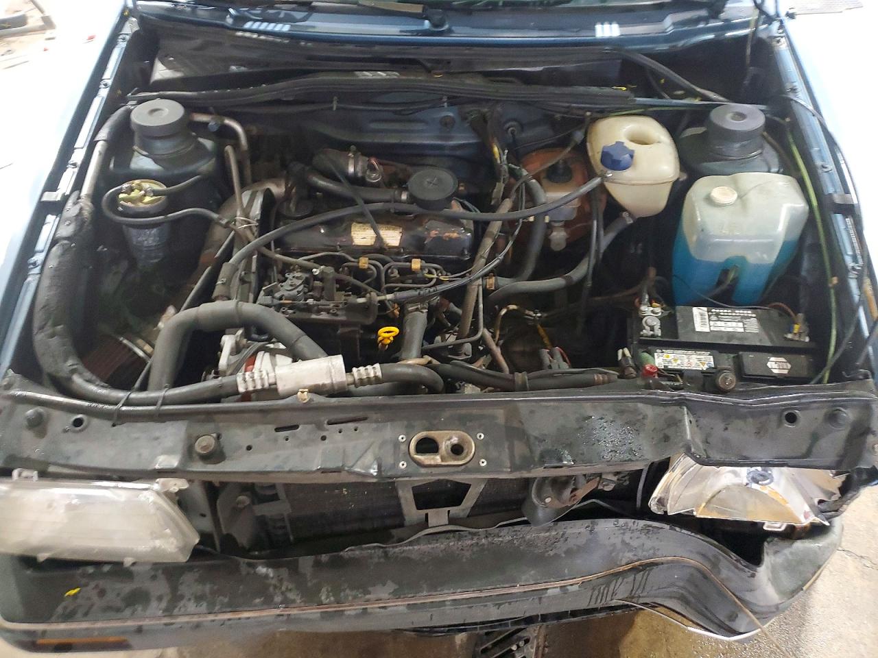 1985 Volkswagen Jetta Deluxe Синий vin: WVWGA0161FW437512