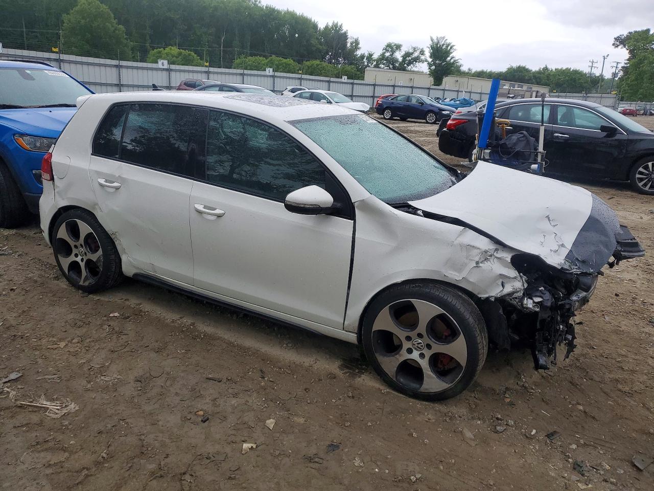 2011 Volkswagen Gti Белый vin: WVWGD7AJ2BW288994