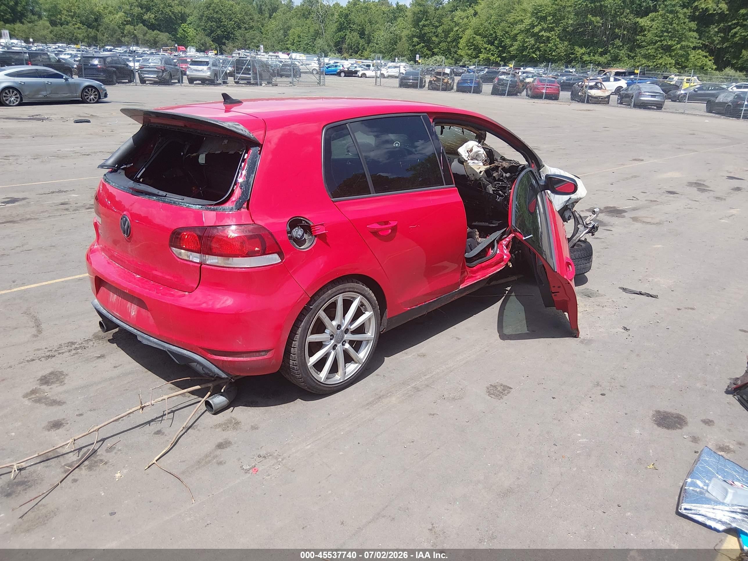 2011 Volkswagen Gti 4-door Красный vin: WVWGD7AJ3BW198317