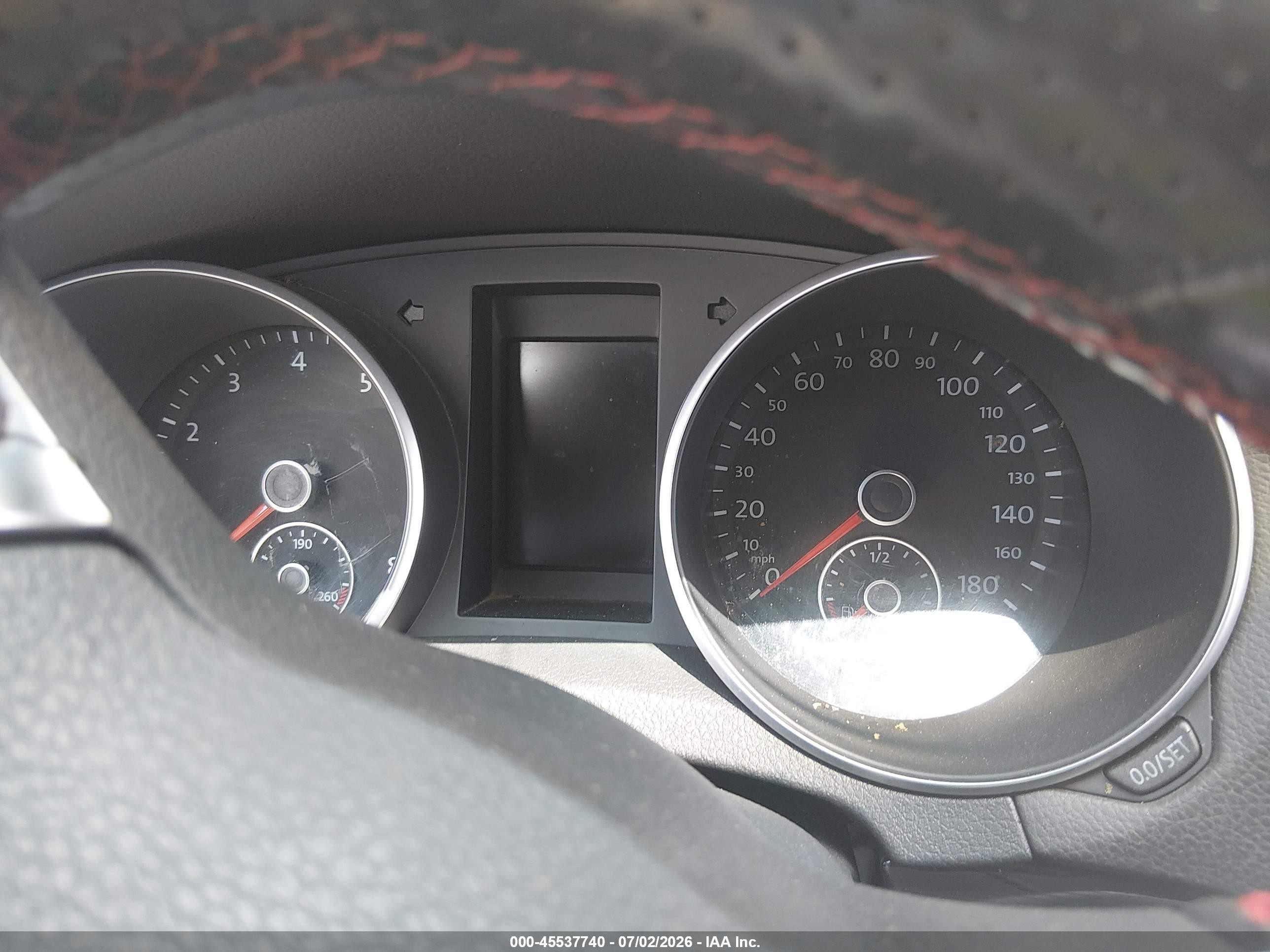 2011 Volkswagen Gti 4-door Красный vin: WVWGD7AJ3BW198317