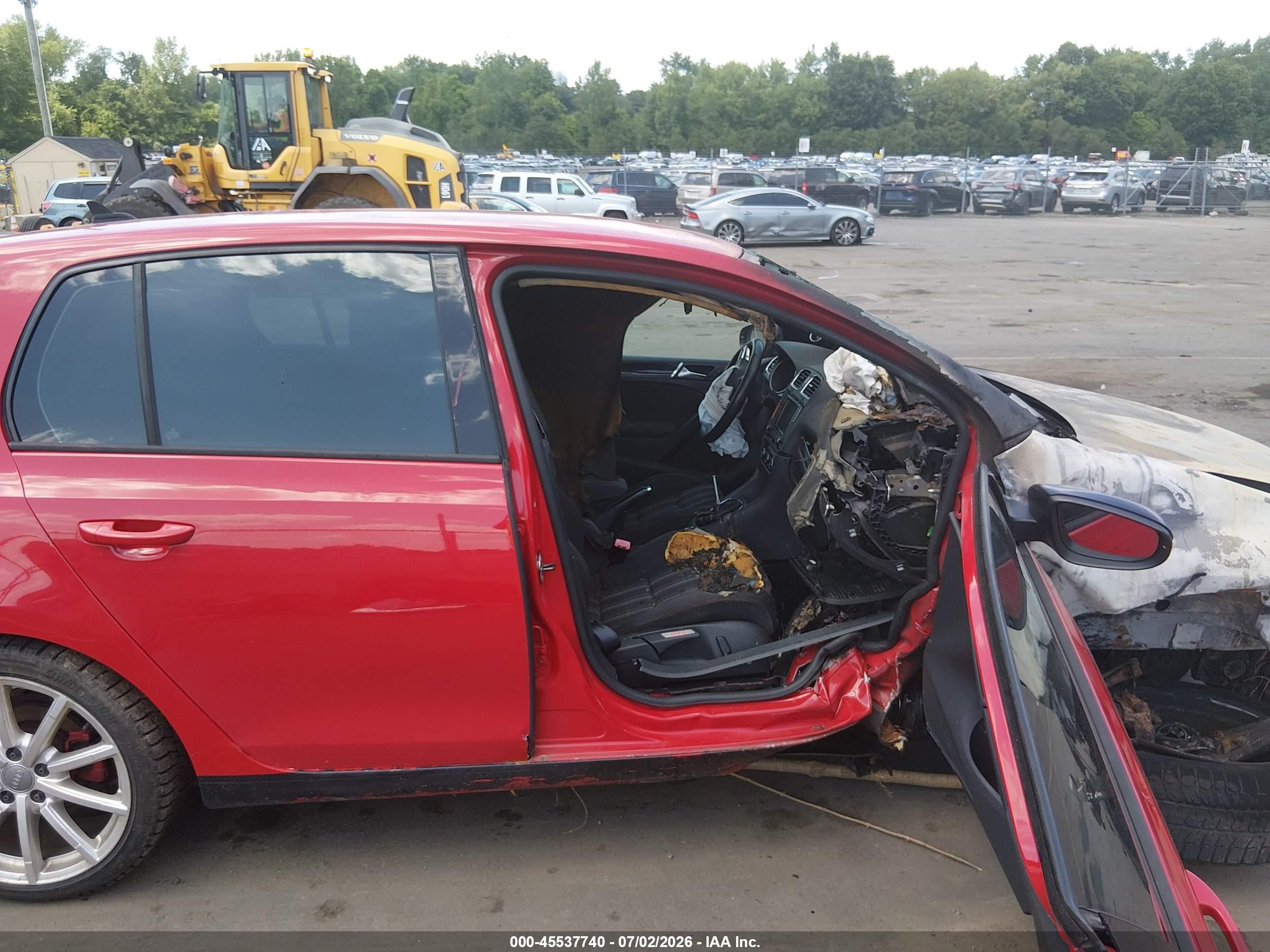 2011 Volkswagen Gti 4-door Красный vin: WVWGD7AJ3BW198317