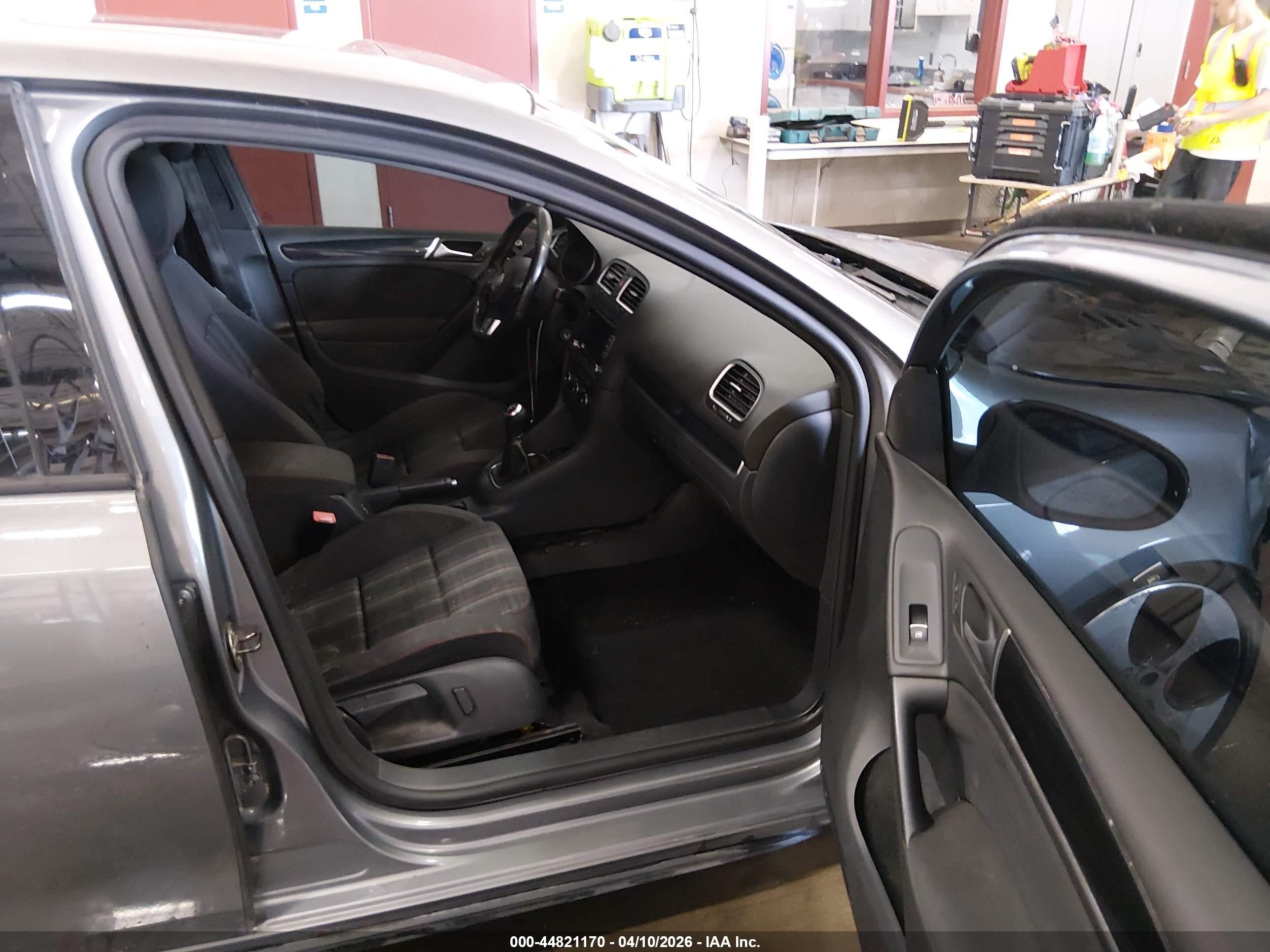 2012 Volkswagen Gti 4-door Gray vin: WVWGD7AJ6CW307564