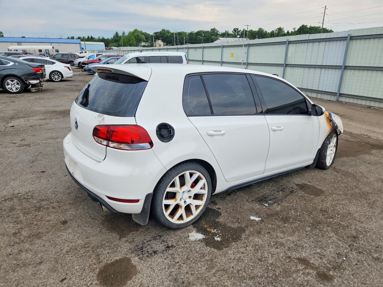 2014 Volkswagen Gti White vin: WVWGD7AJ7EW005123