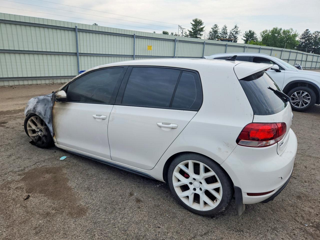 2014 Volkswagen Gti White vin: WVWGD7AJ7EW005123