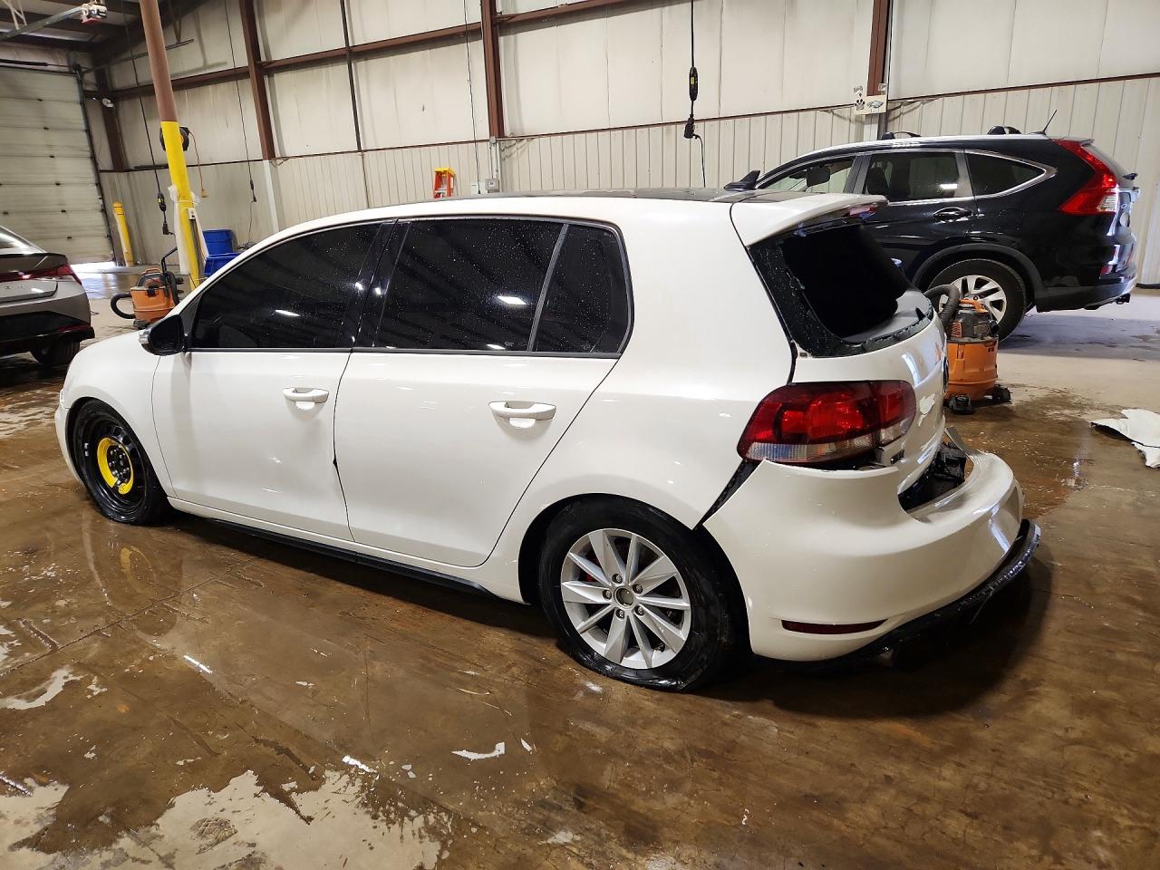 2014 Volkswagen Gti White vin: WVWGD7AJ7EW010631