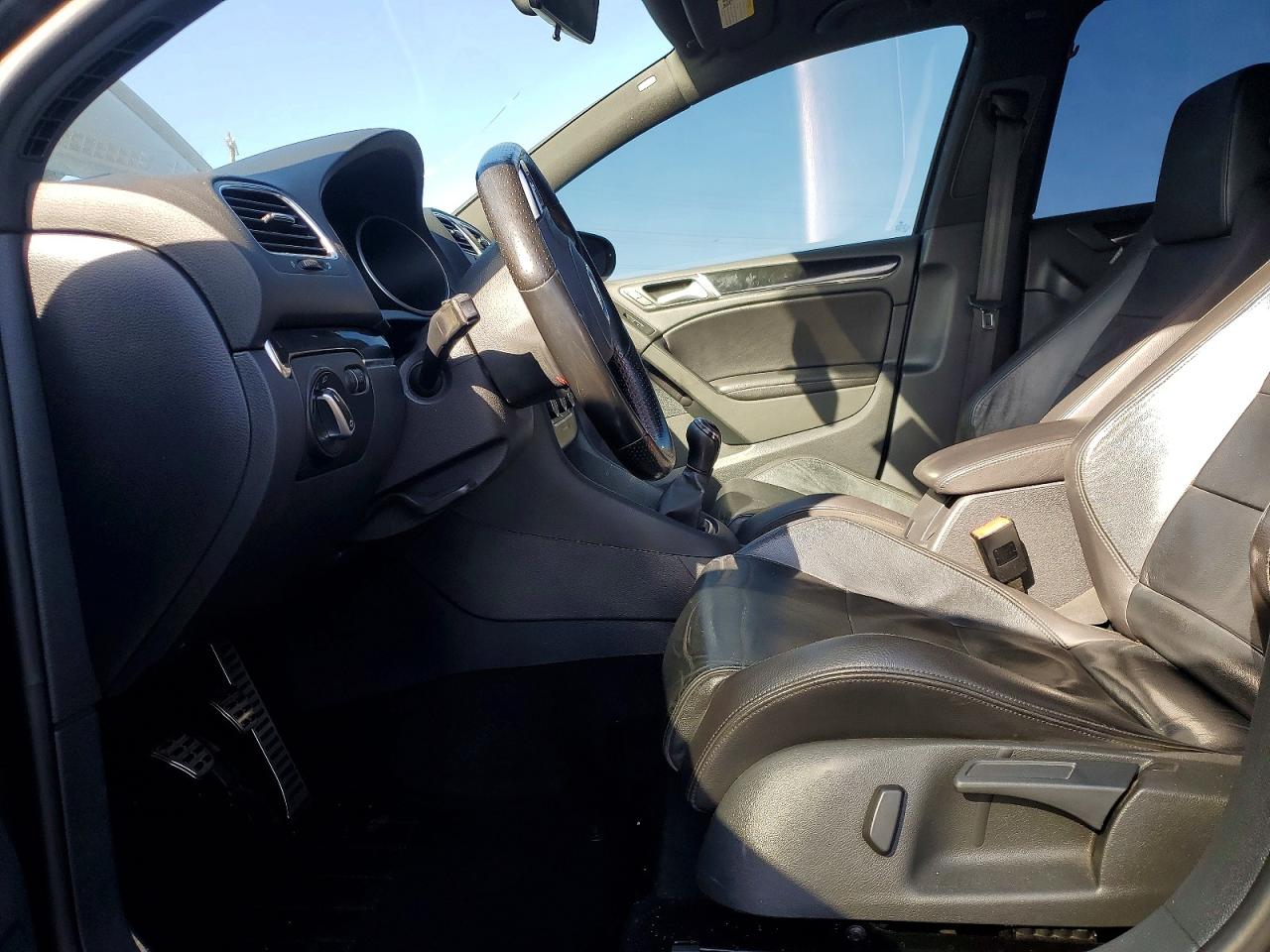 2011 Volkswagen Gti Charcoal vin: WVWGD7AJ9BW253756