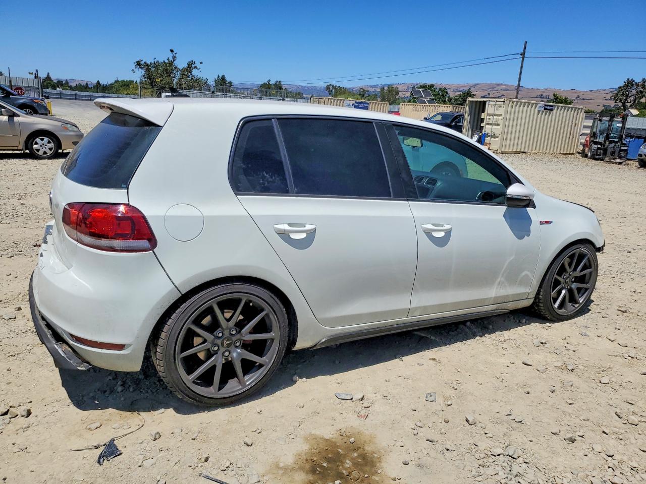 2011 Volkswagen Gti Белый vin: WVWGD7AJ9BW336720