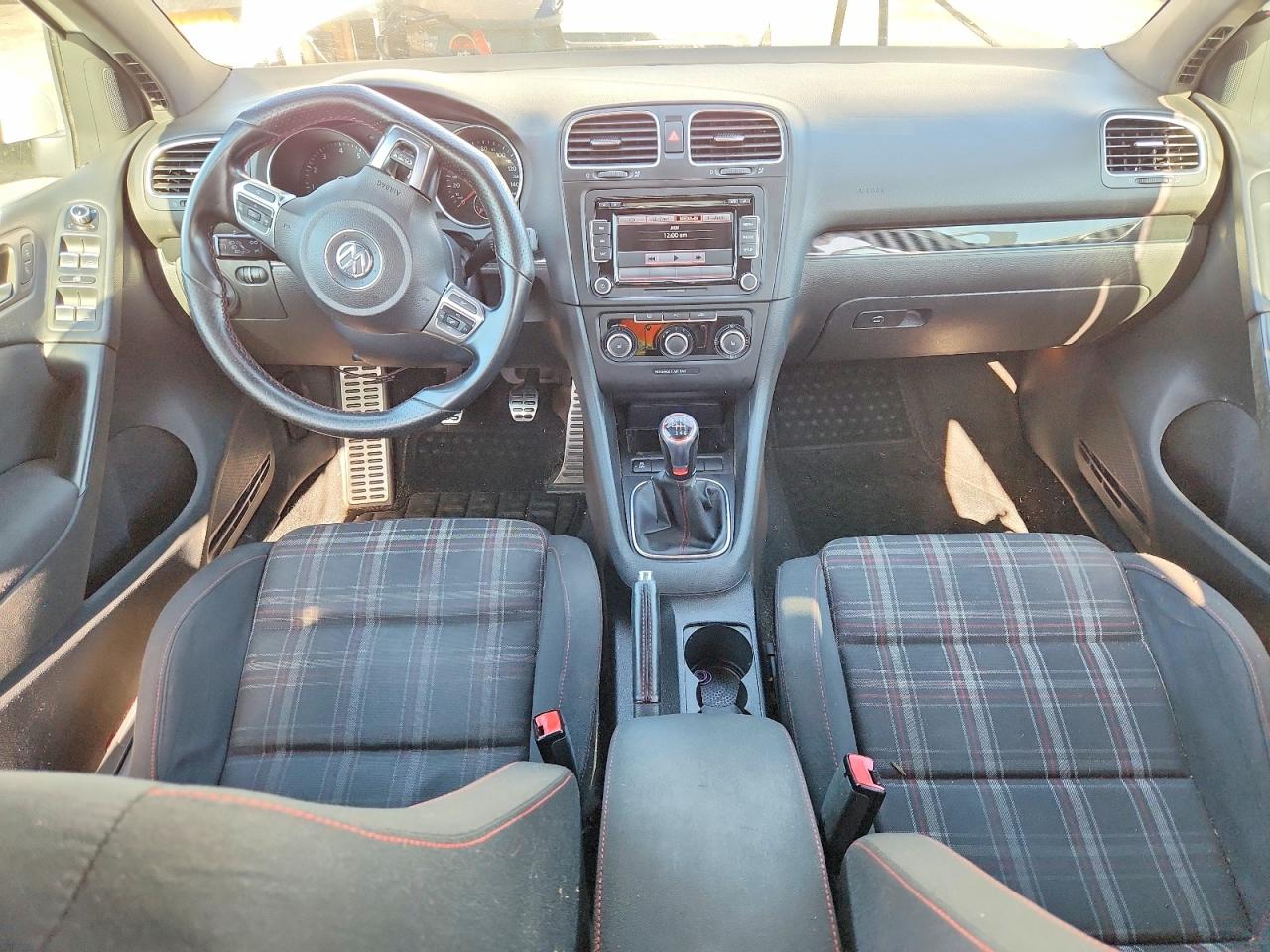 2012 Volkswagen Gti White vin: WVWGD7AJ9CW015195