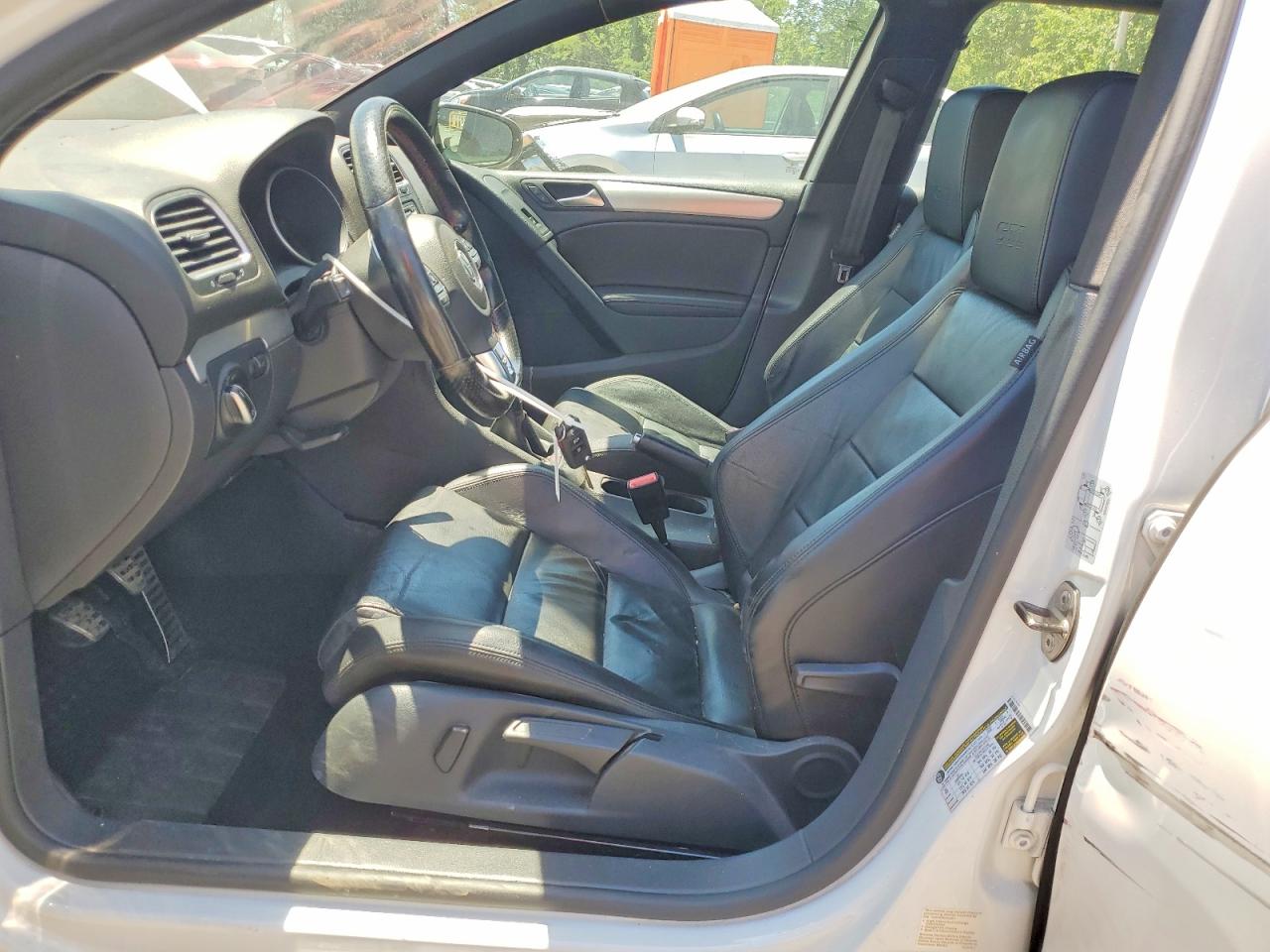 2013 Volkswagen Gti Белый vin: WVWGD7AJ9DW006966