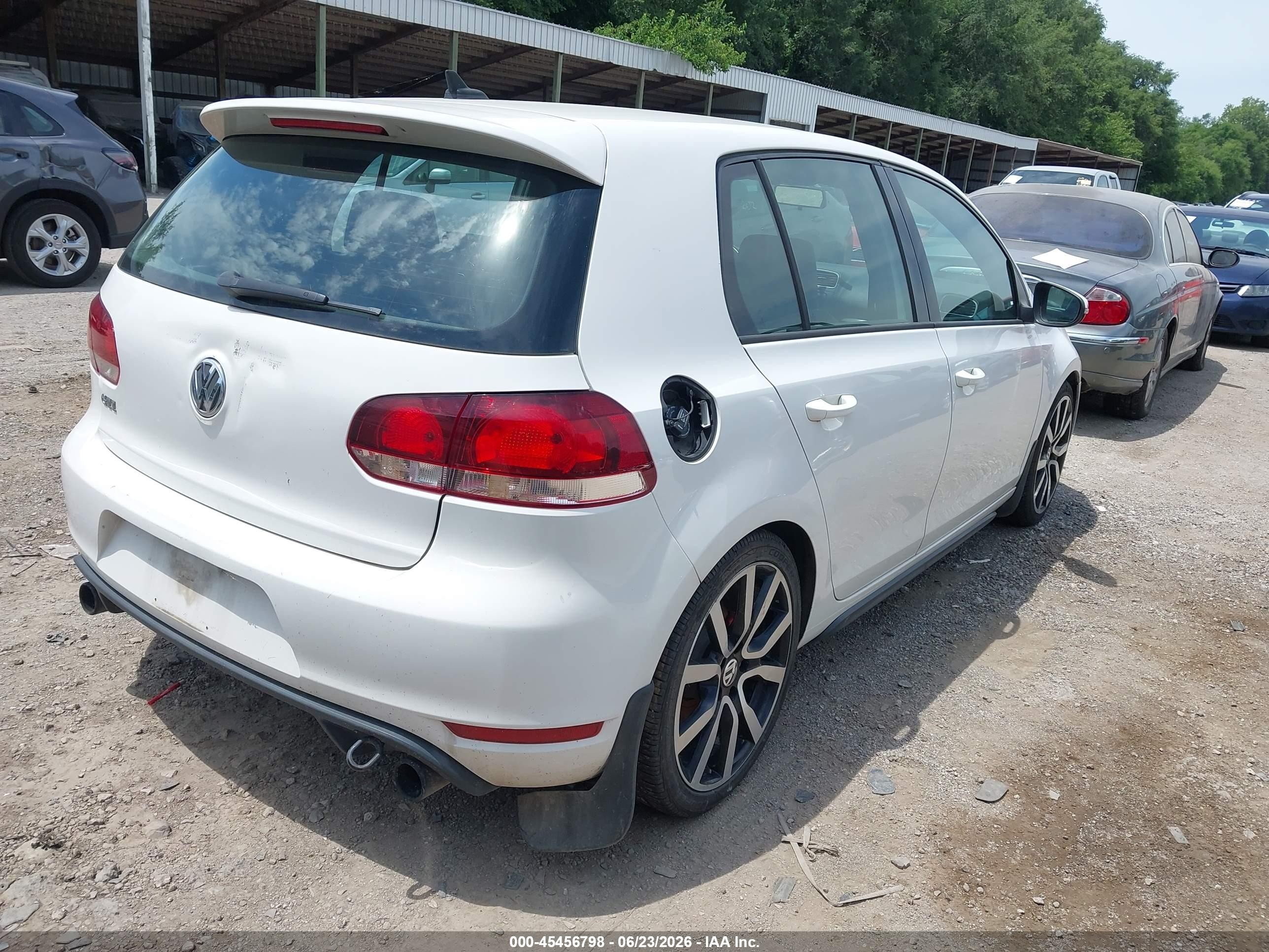 2013 Volkswagen Gti 4-door Autobahn White vin: WVWGD7AJ9DW098256