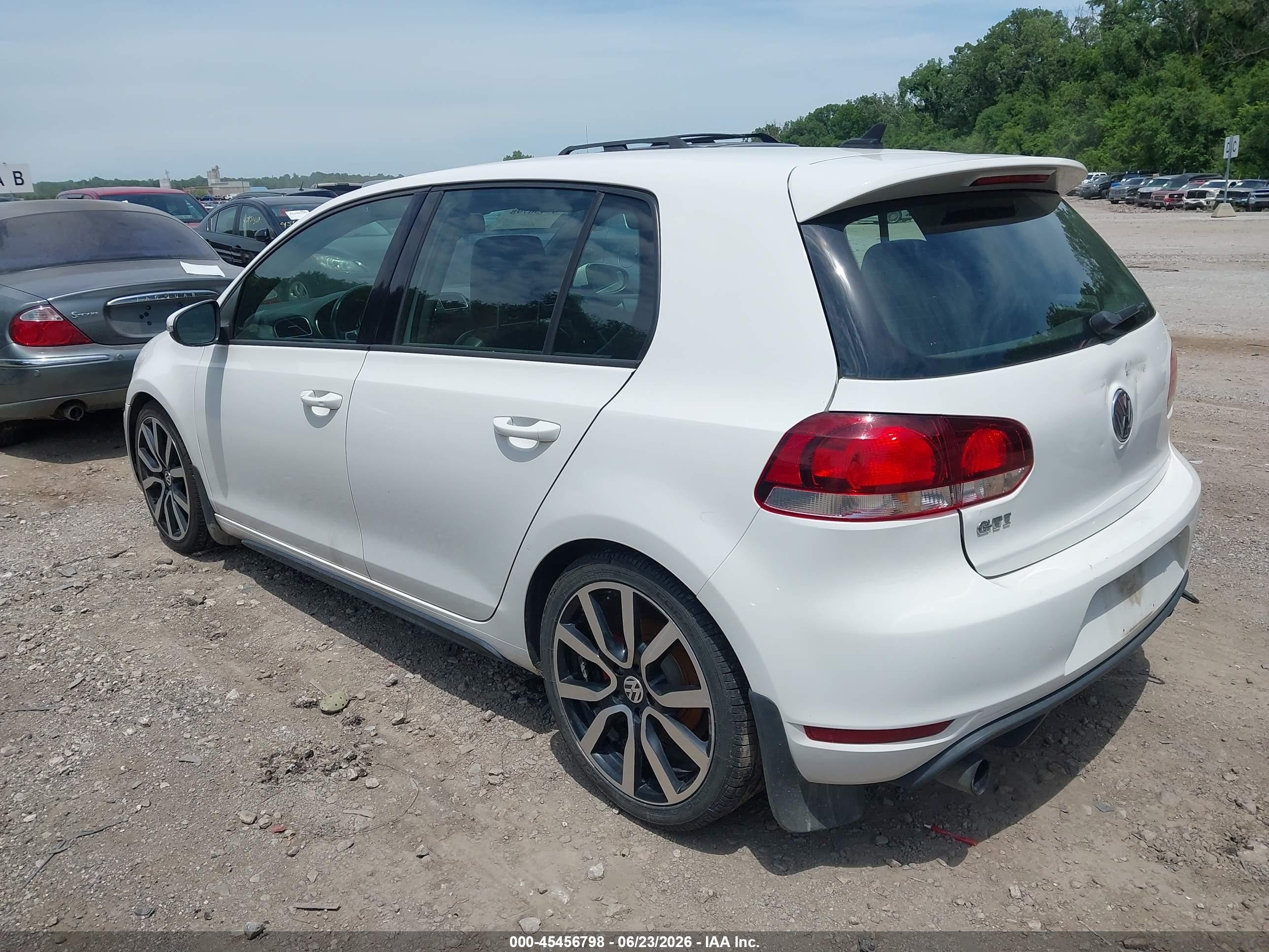 2013 Volkswagen Gti 4-door Autobahn White vin: WVWGD7AJ9DW098256